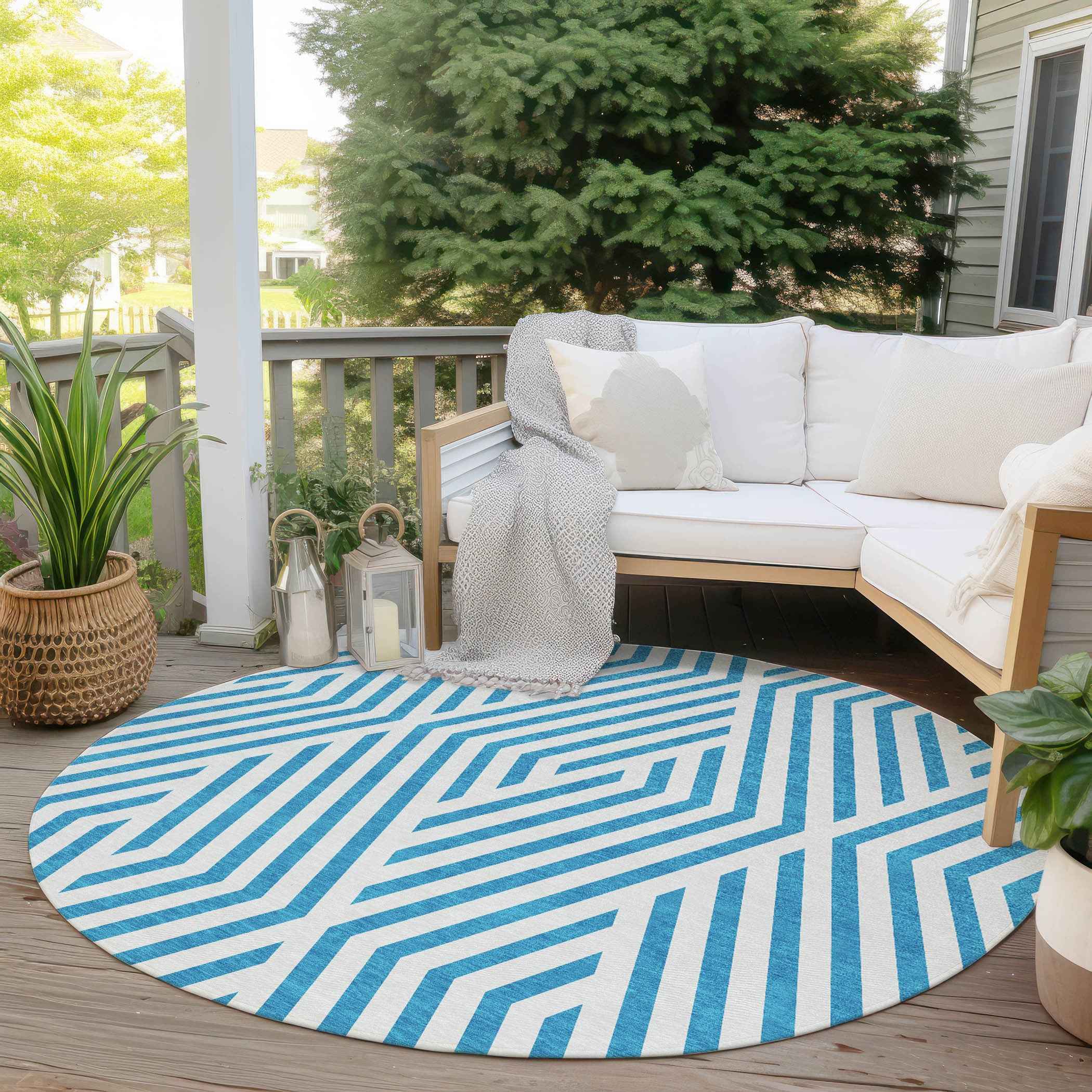 8' Round Teal and White Round Geometric Washable Non Skid Indoor Outdoor Area Rug