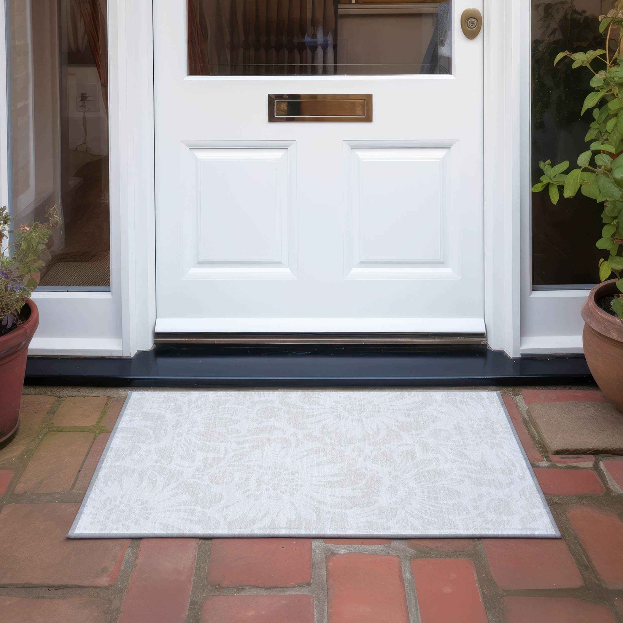 2' X 3' Ivory Floral Washable Non Skid Indoor Outdoor Area Rug