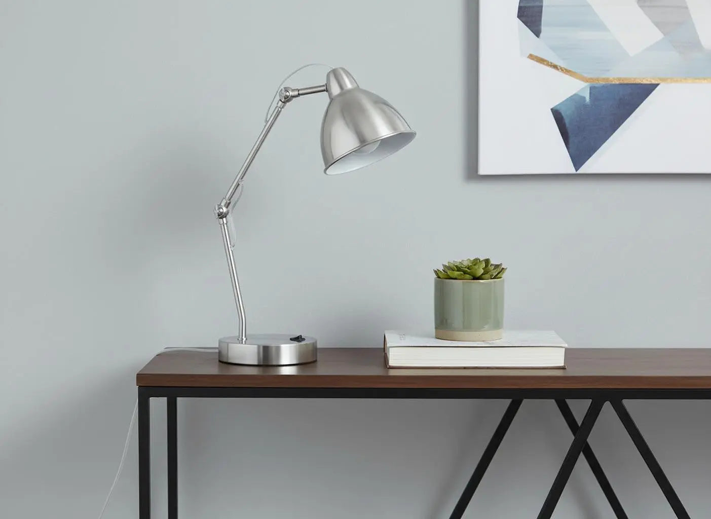 17" Nickel Metal Round USB Table Lamp With Nickel Dome Shade Homeroots Lighting