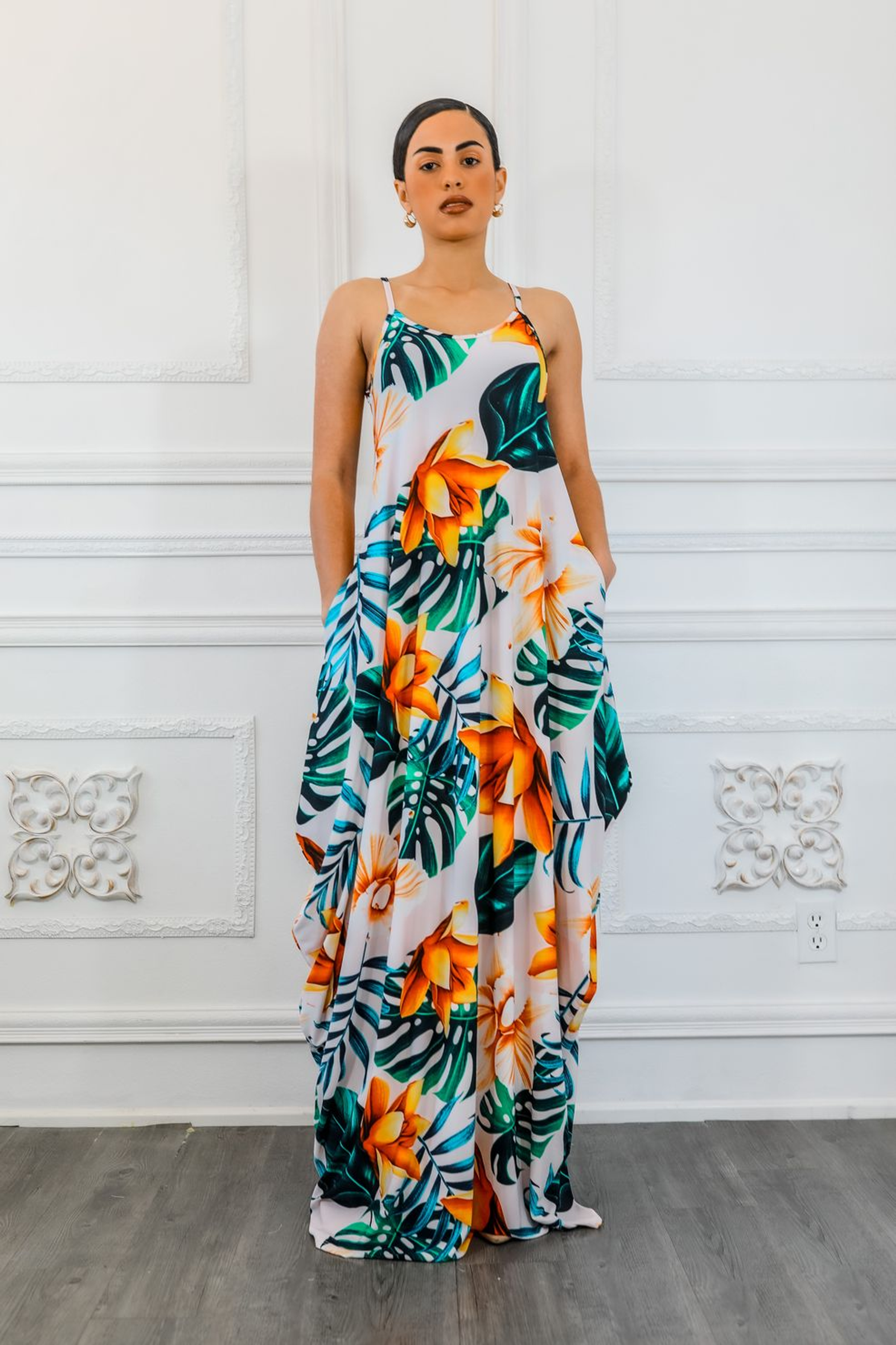 Tropical floral maxi dress with spaghetti straps, V-neck bodice