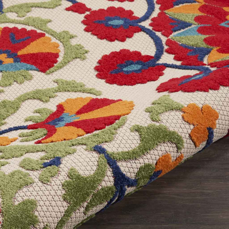 5' Round Red And Ivory Round Floral Indoor Outdoor Area Rug