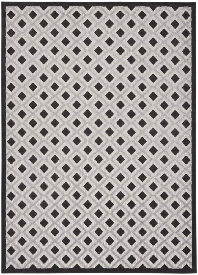 8' X 11' Black And White Indoor Outdoor Area Rug