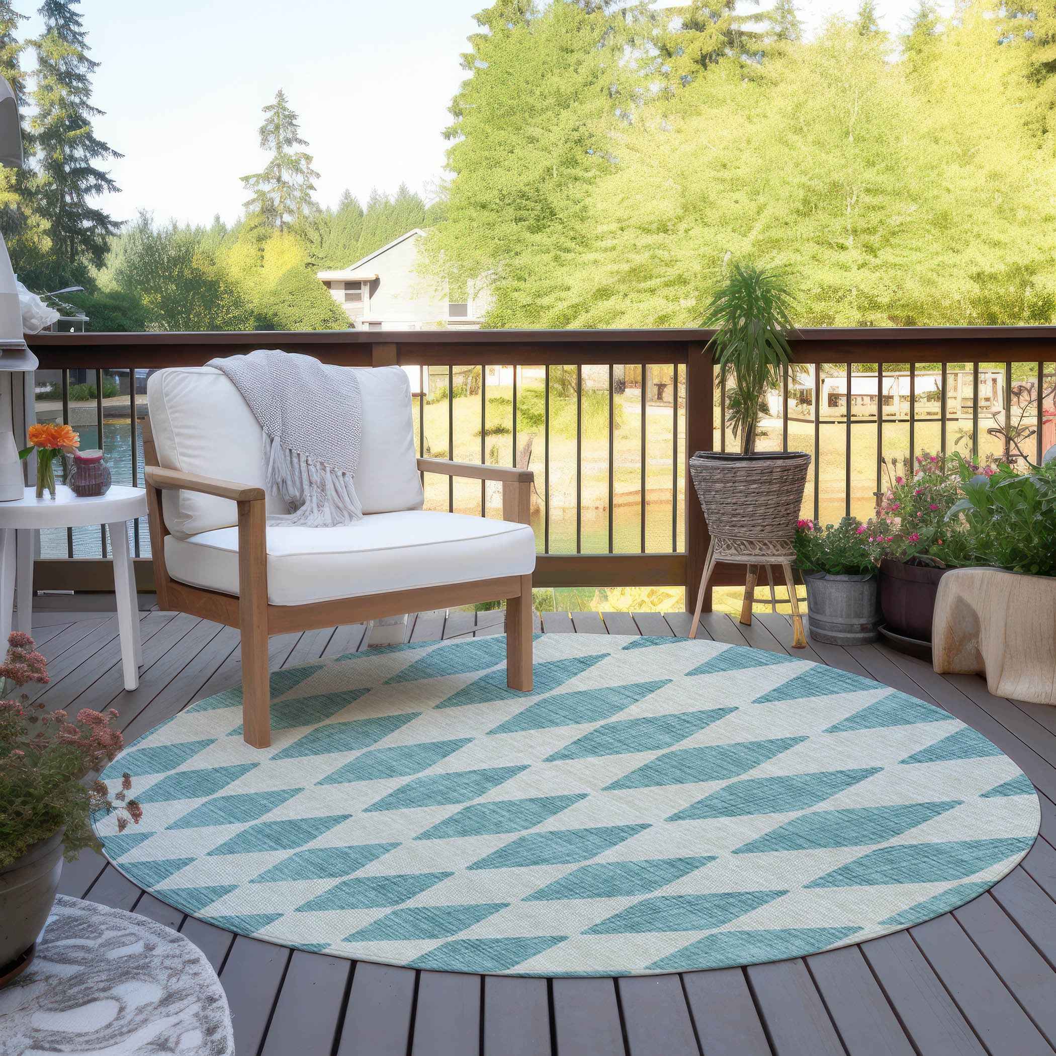8' Teal Blue And Ivory Round Geometric Washable Indoor Outdoor Area Rug