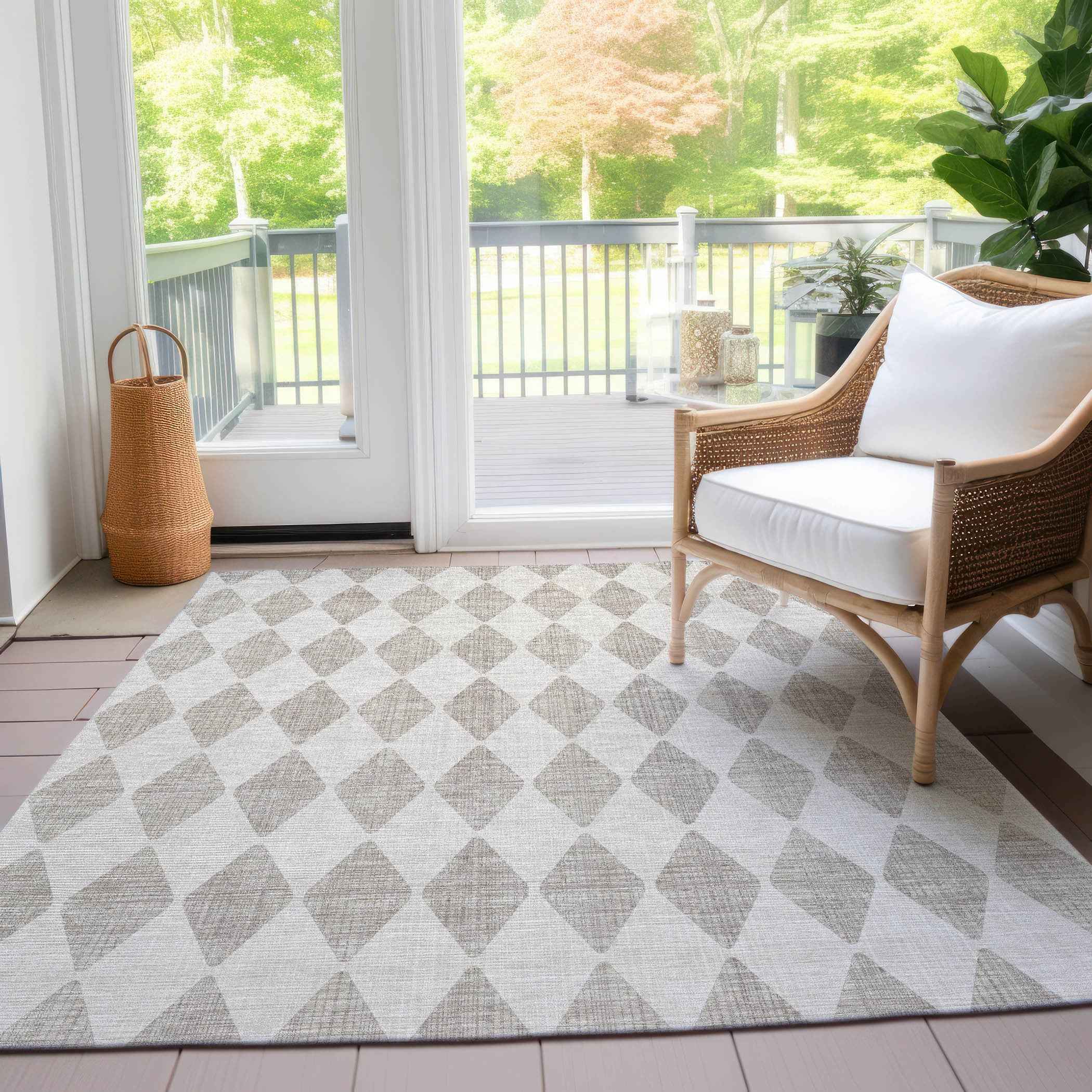 8' X 10' Beige Geometric Washable Indoor Outdoor Area Rug