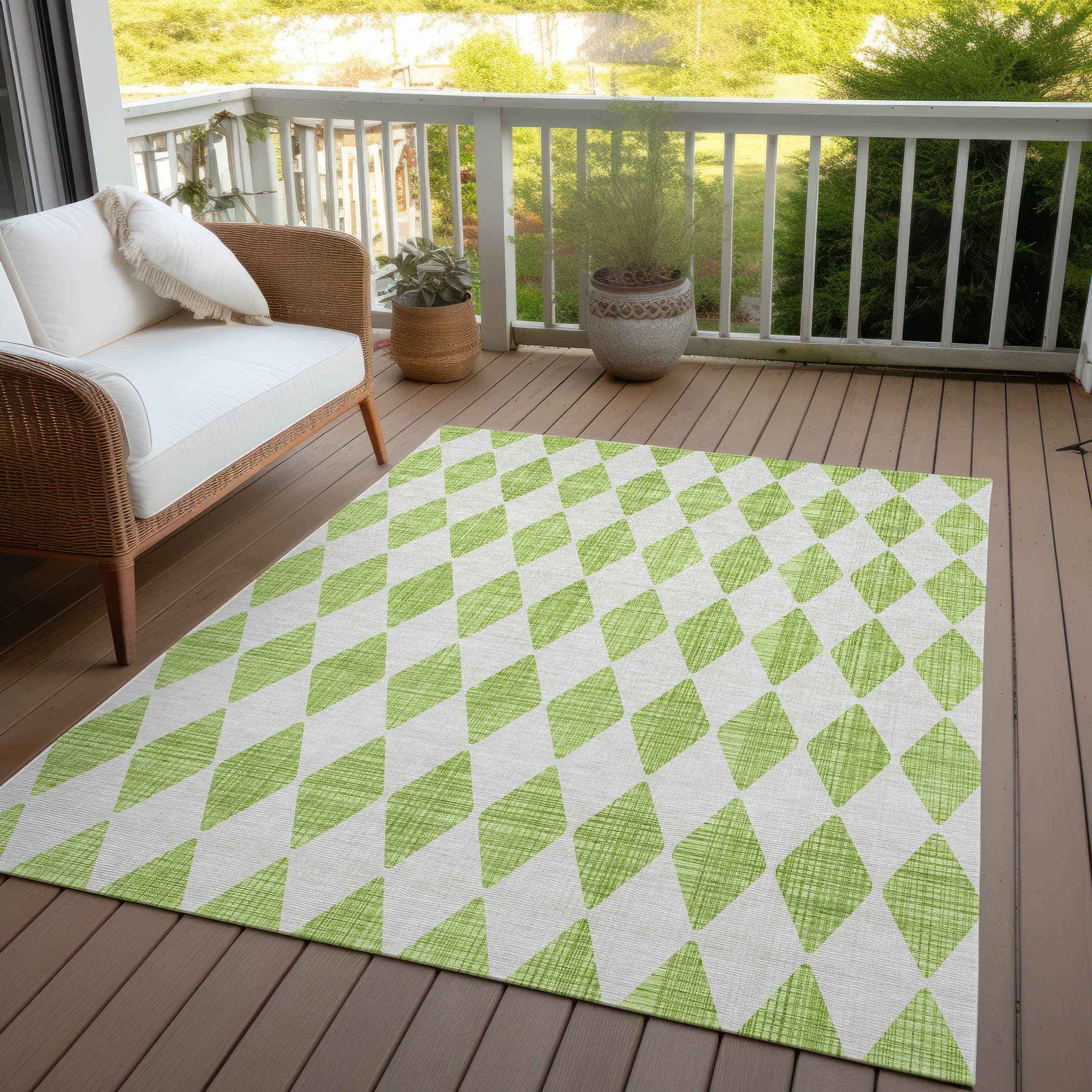 8' X 10' Lime Green And Ivory Geometric Washable Indoor Outdoor Area Rug