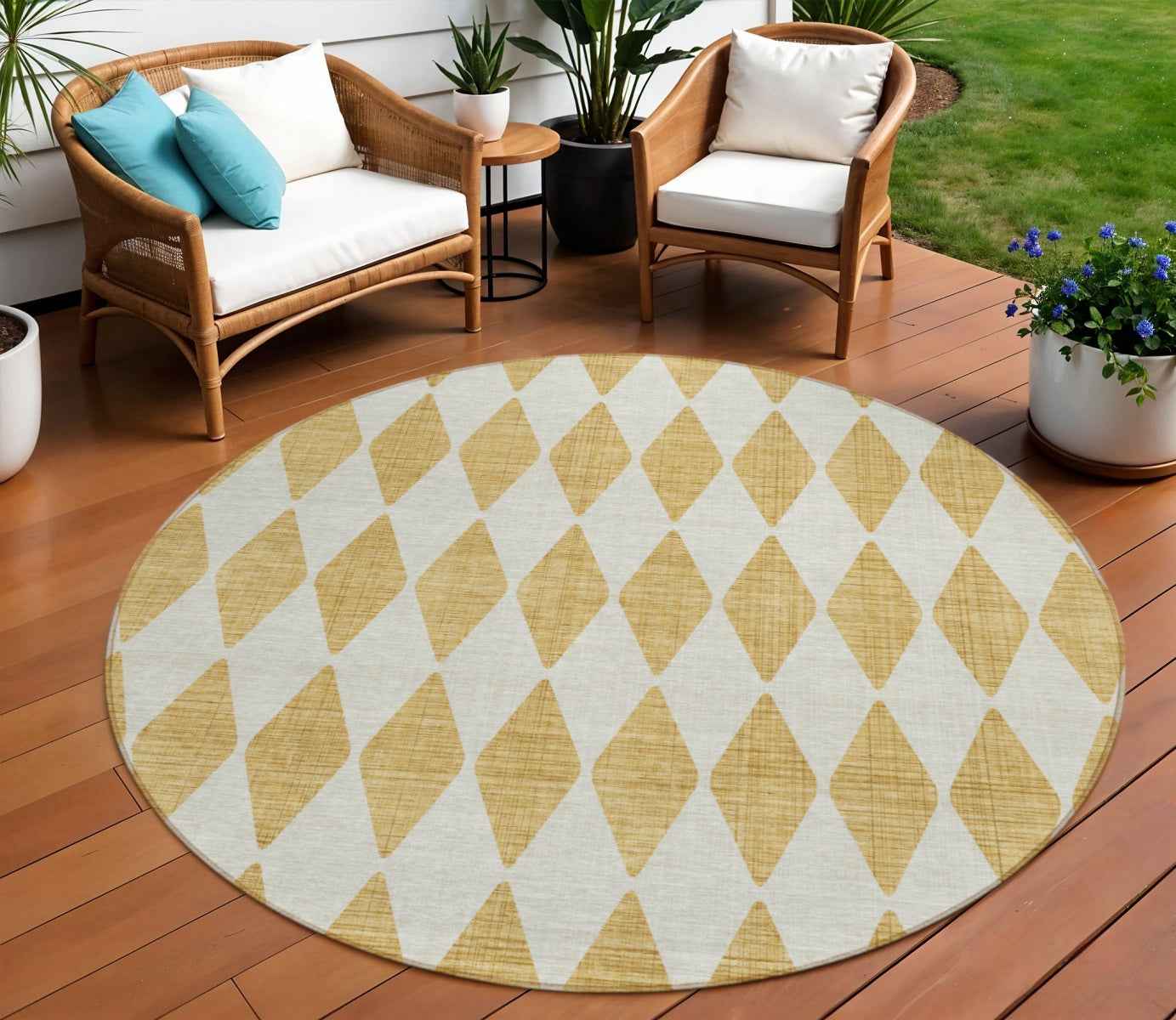 8' Gold And Light Brown Round Geometric Washable Indoor Outdoor Area Rug