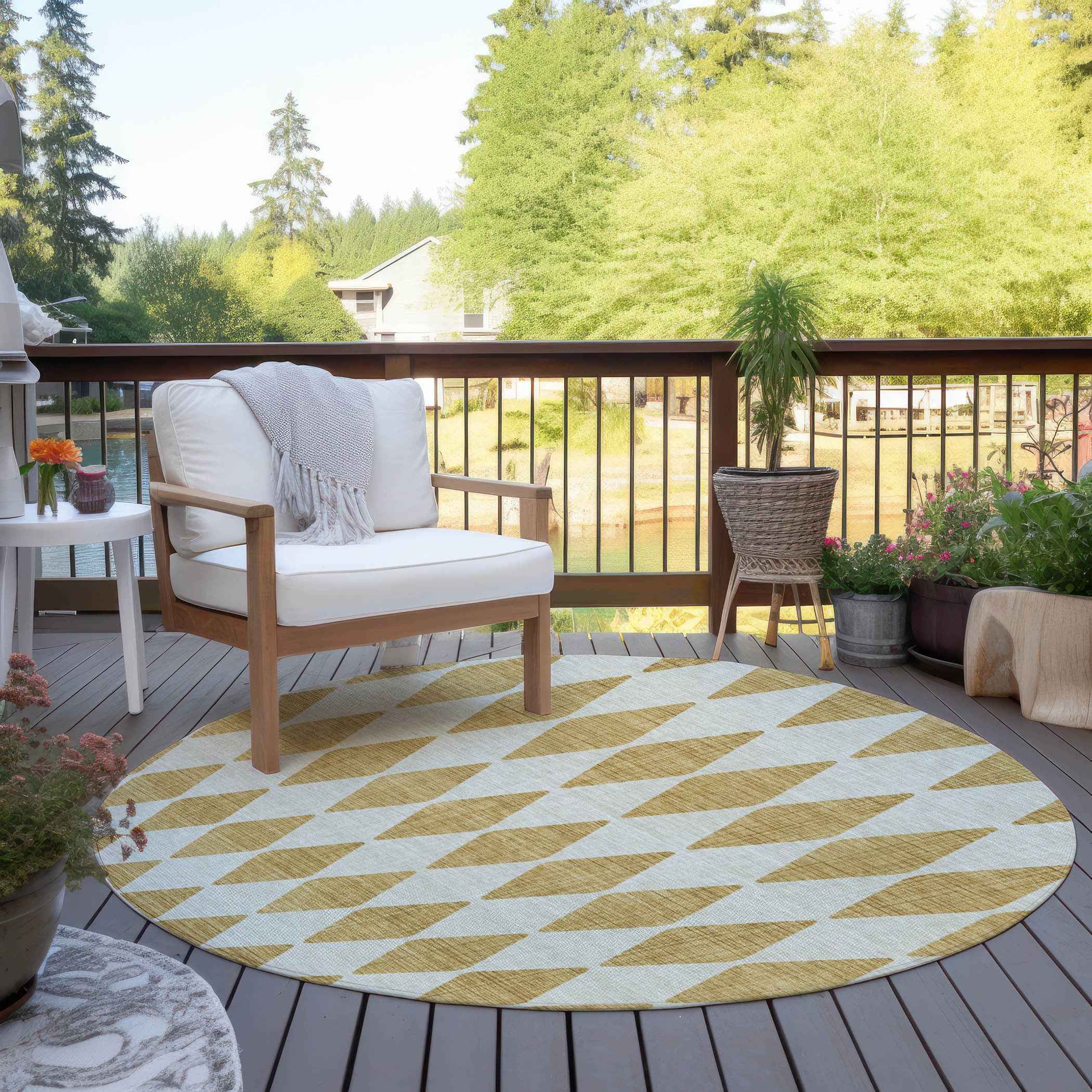 8' Gold And Light Brown Round Geometric Washable Indoor Outdoor Area Rug