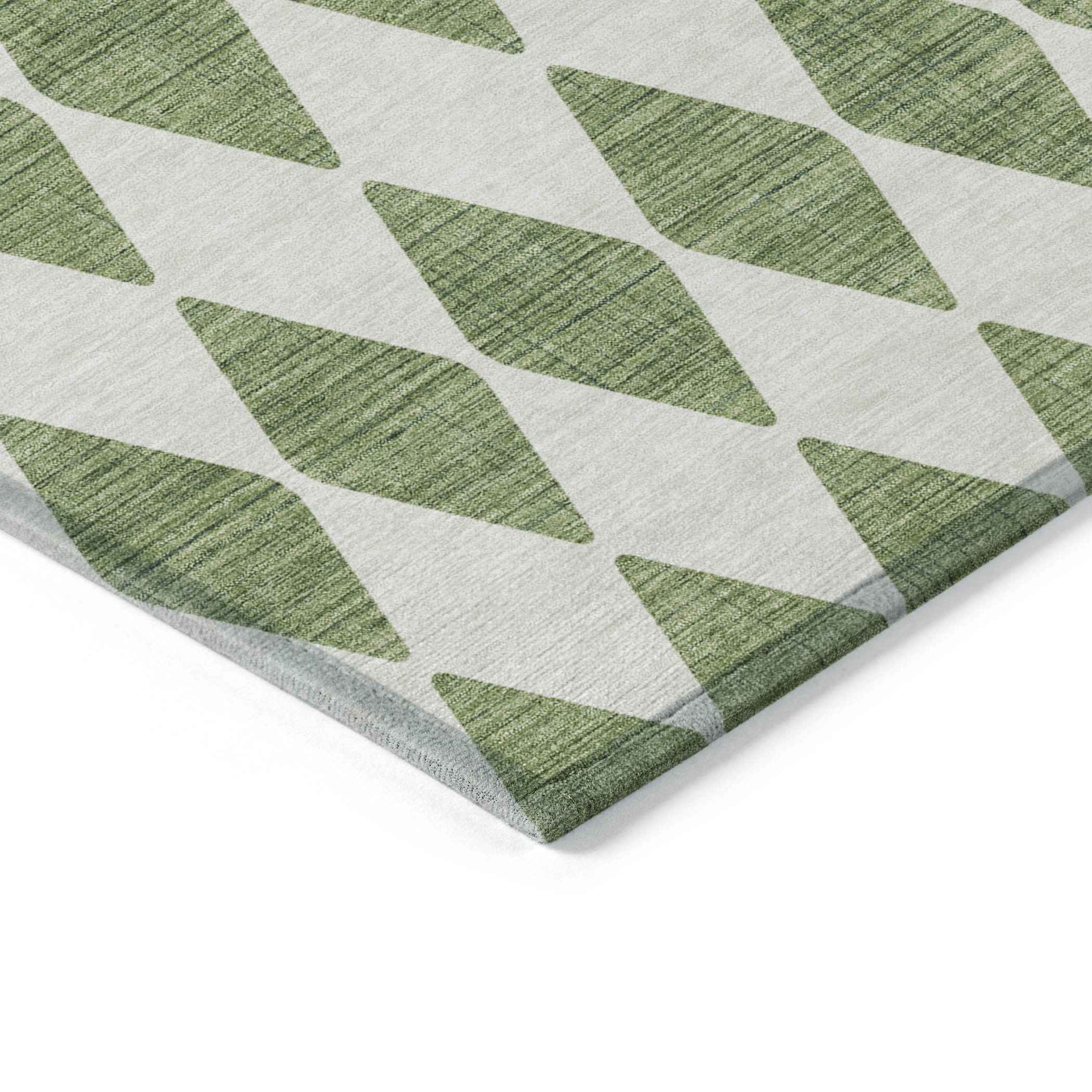 5' X 8' Green And Ivory Geometric Washable Indoor Outdoor Area Rug