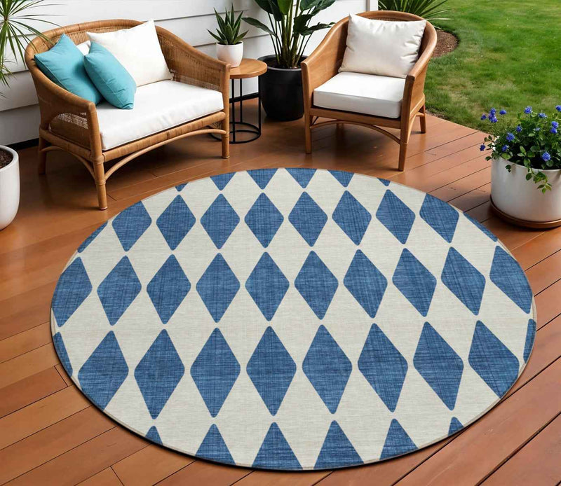 8' Navy Blue And Ivory Round Geometric Washable Indoor Outdoor Area Rug