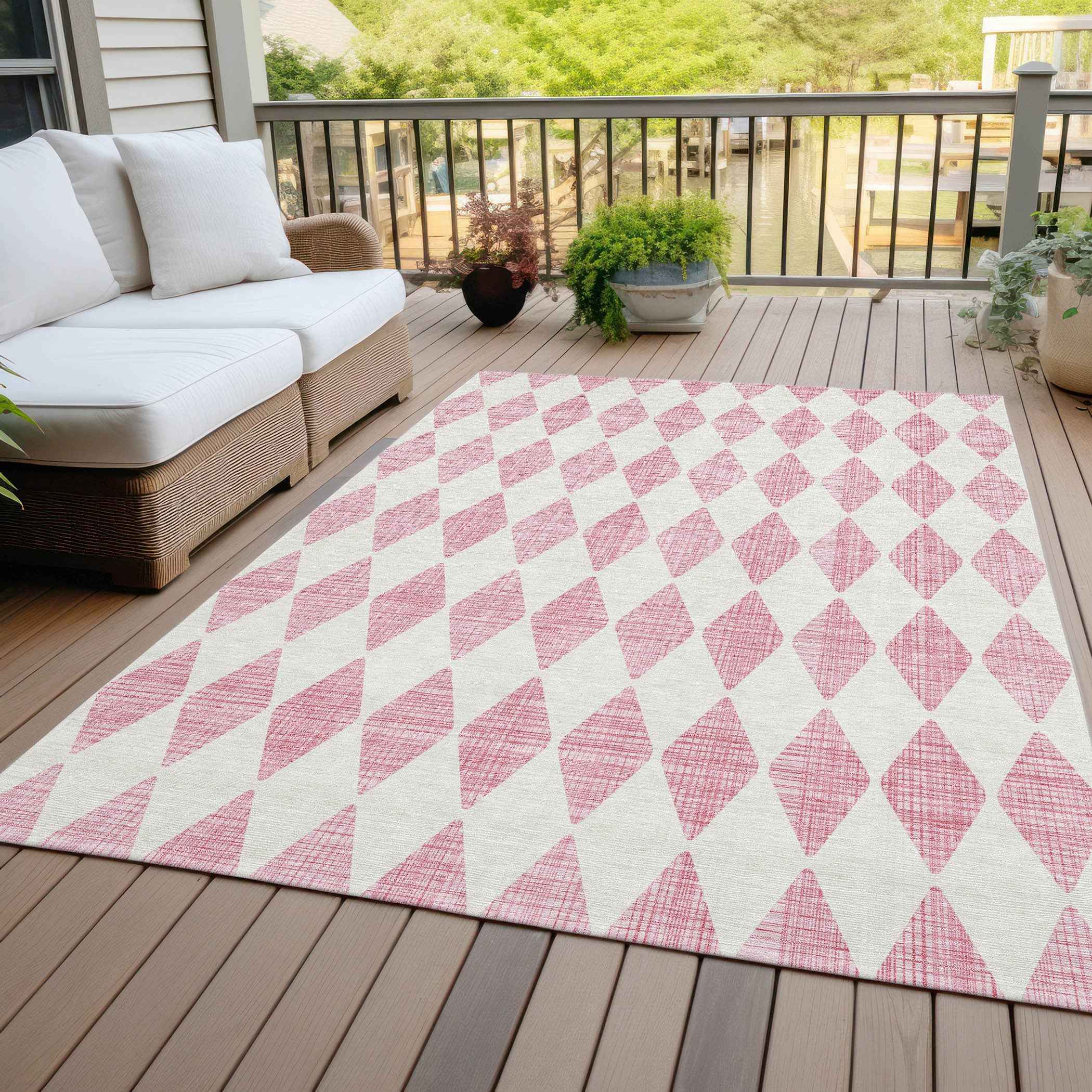 8' X 10' Pink And Ivory Geometric Washable Indoor Outdoor Area Rug