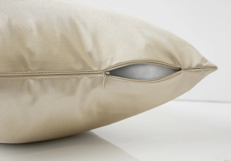 18" X 18" Gold Polyester Zippered Pillow Homeroots Home Decor