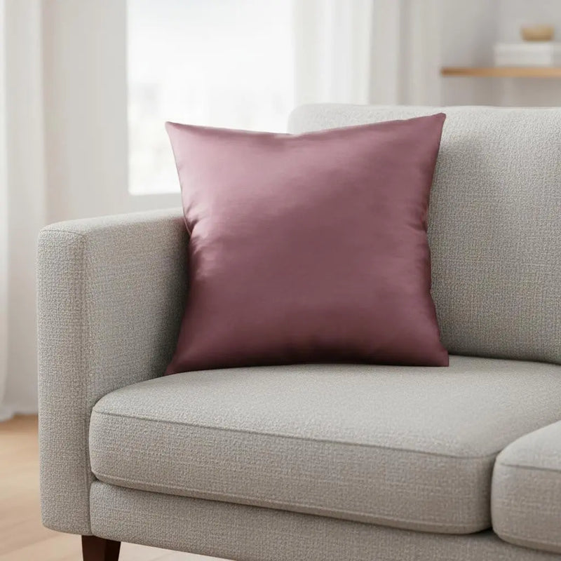 18" X 18" Pink Polyester Zippered Pillow Homeroots Home Decor