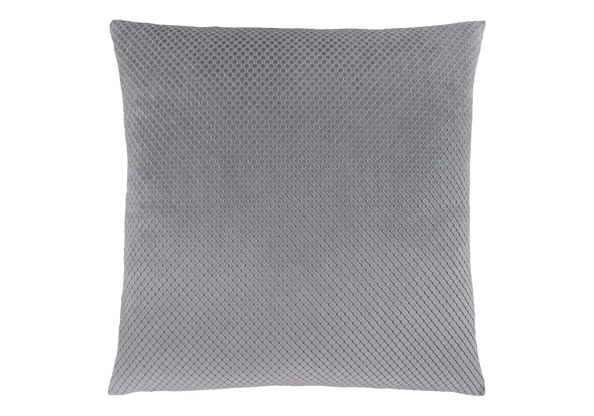 18" X 18" Silver Velvet Polyester Diamond Zippered Pillow Homeroots Home Decor