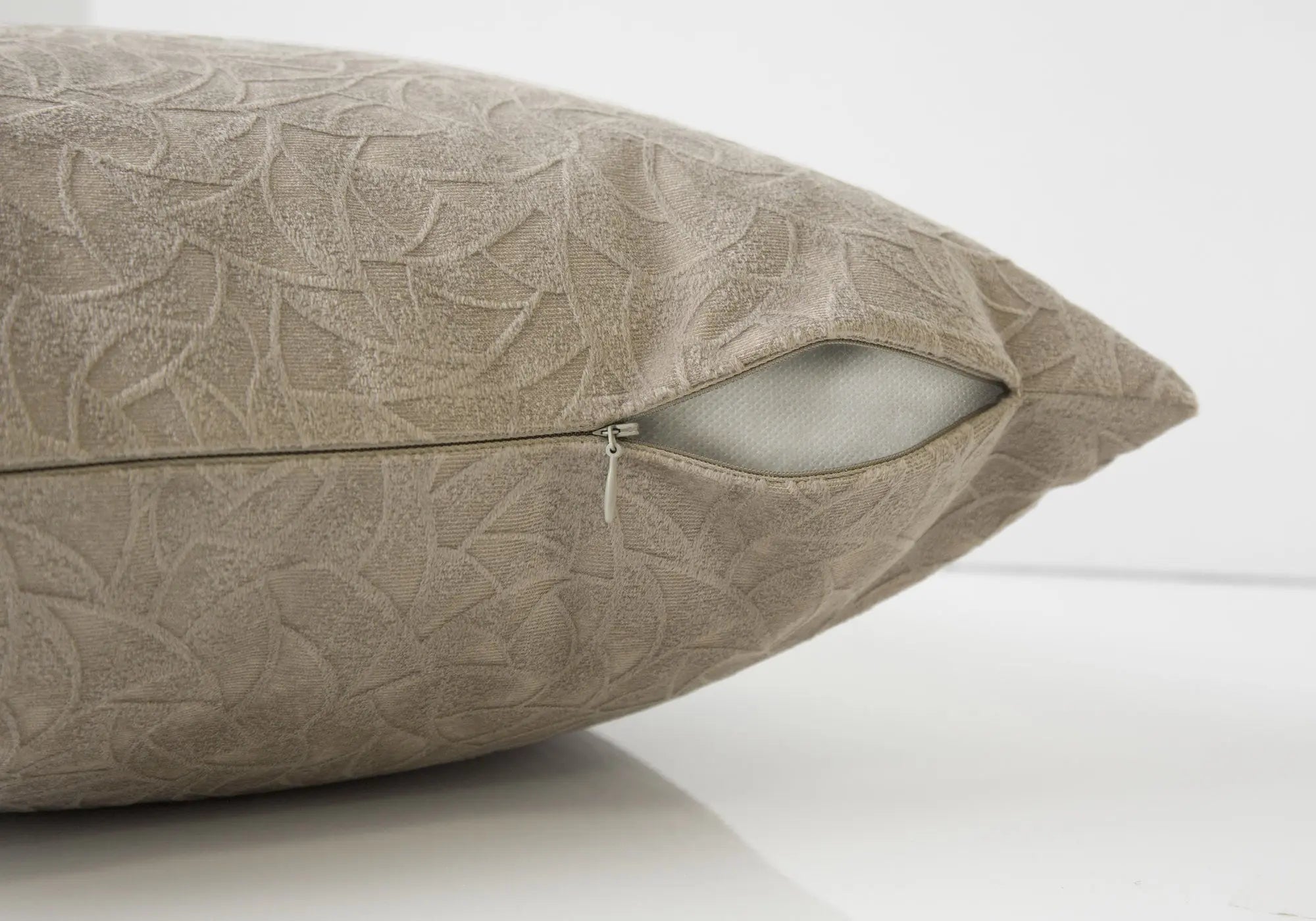 18" X 18" Taupe Velvet Polyester Abstract Zippered Pillow Homeroots Home Decor