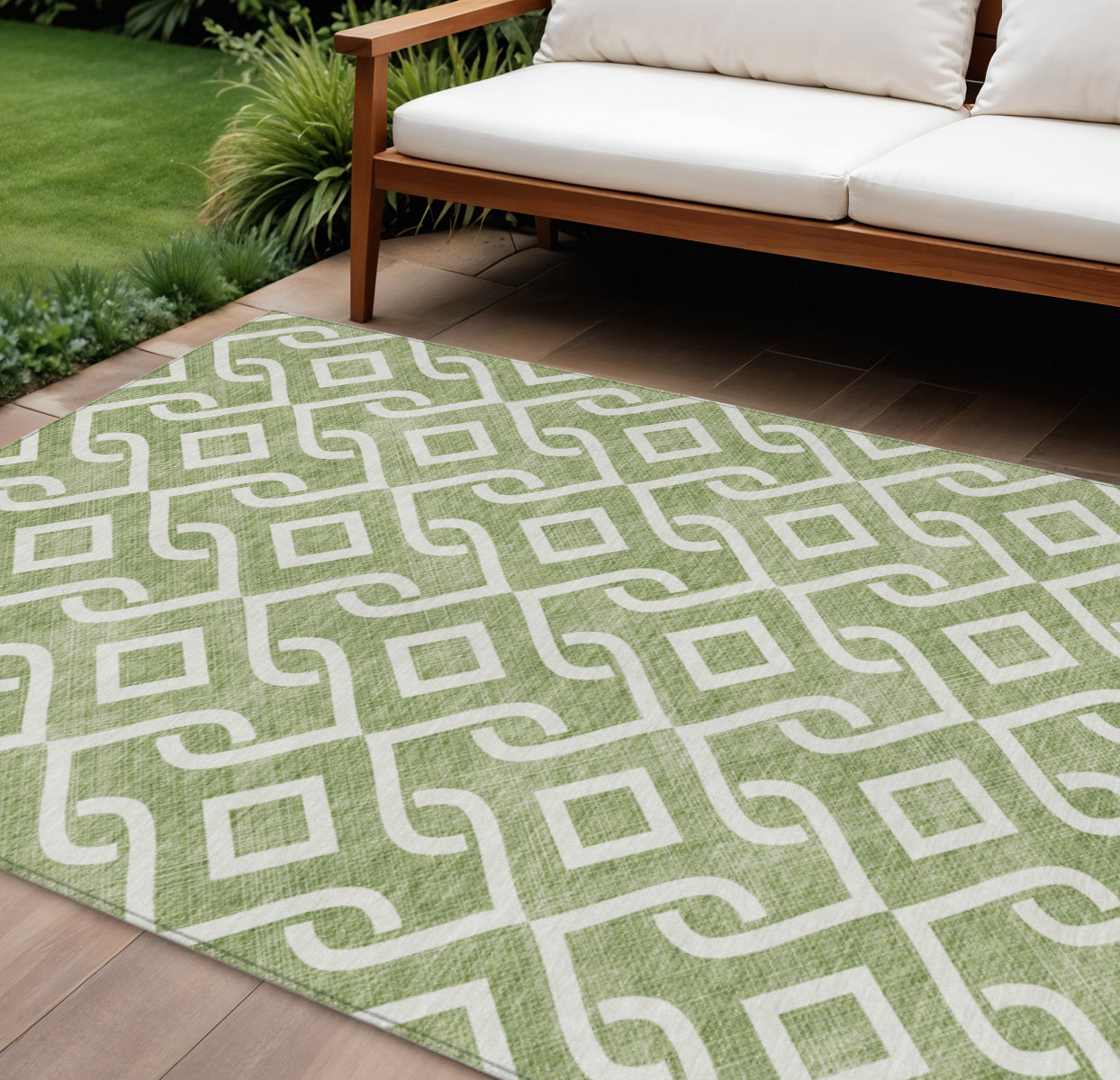 10' X 14' Green And Ivory Geometric Washable Indoor Outdoor Area Rug - Outdoor