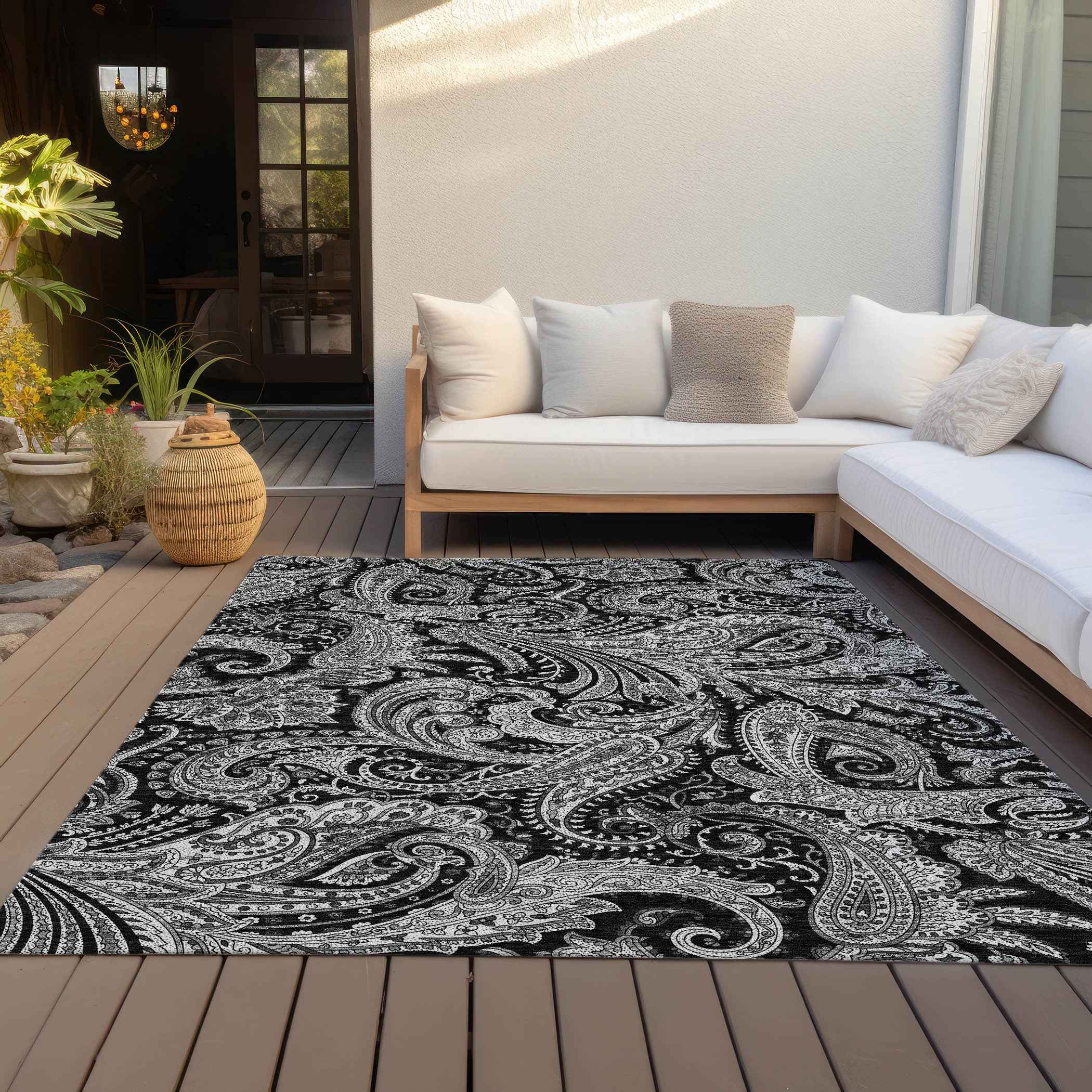 5' X 8' Black Gray And White Paisley Washable Indoor Outdoor Area Rug