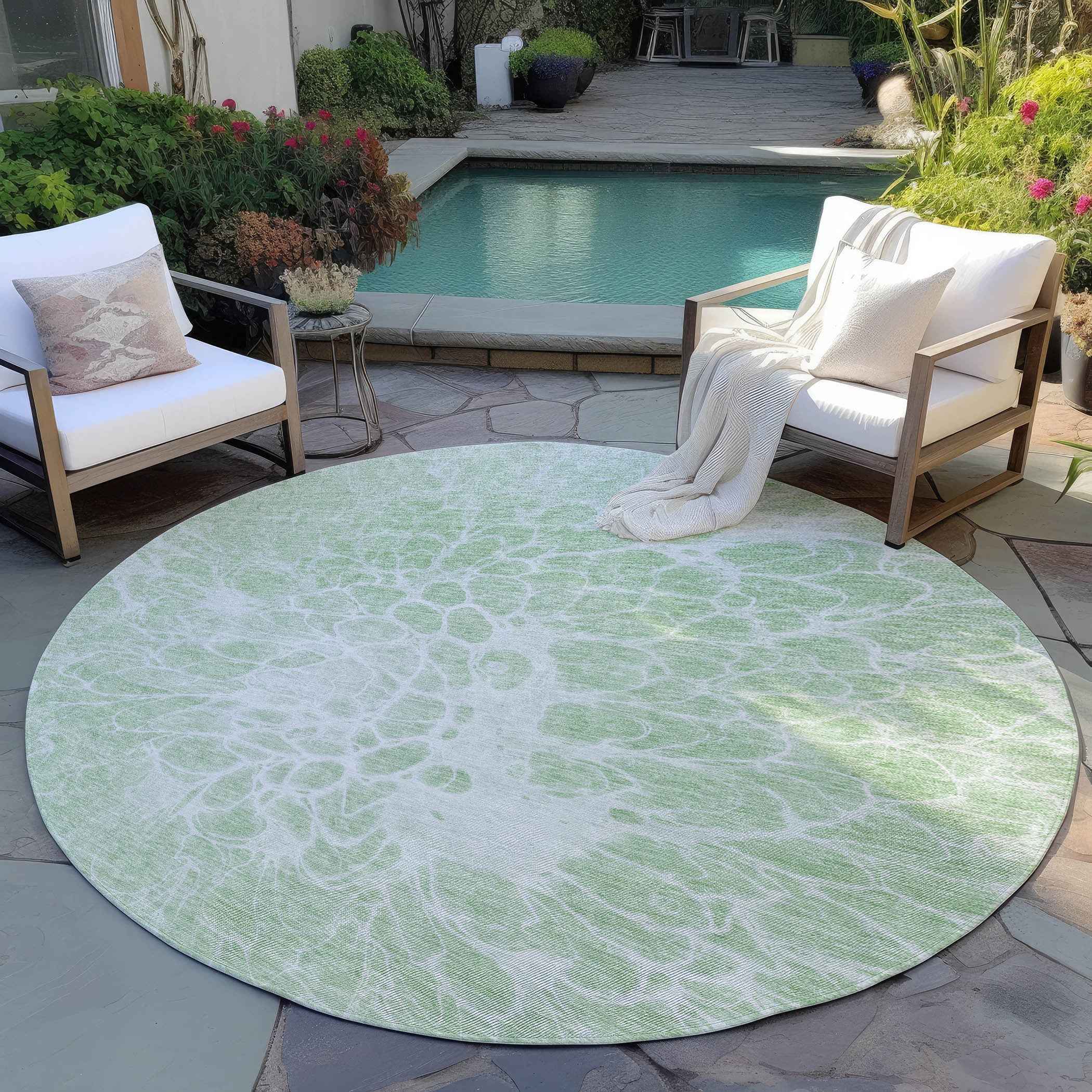 8' Mint Green And Ivory Round Abstract Washable Indoor Outdoor Area Rug