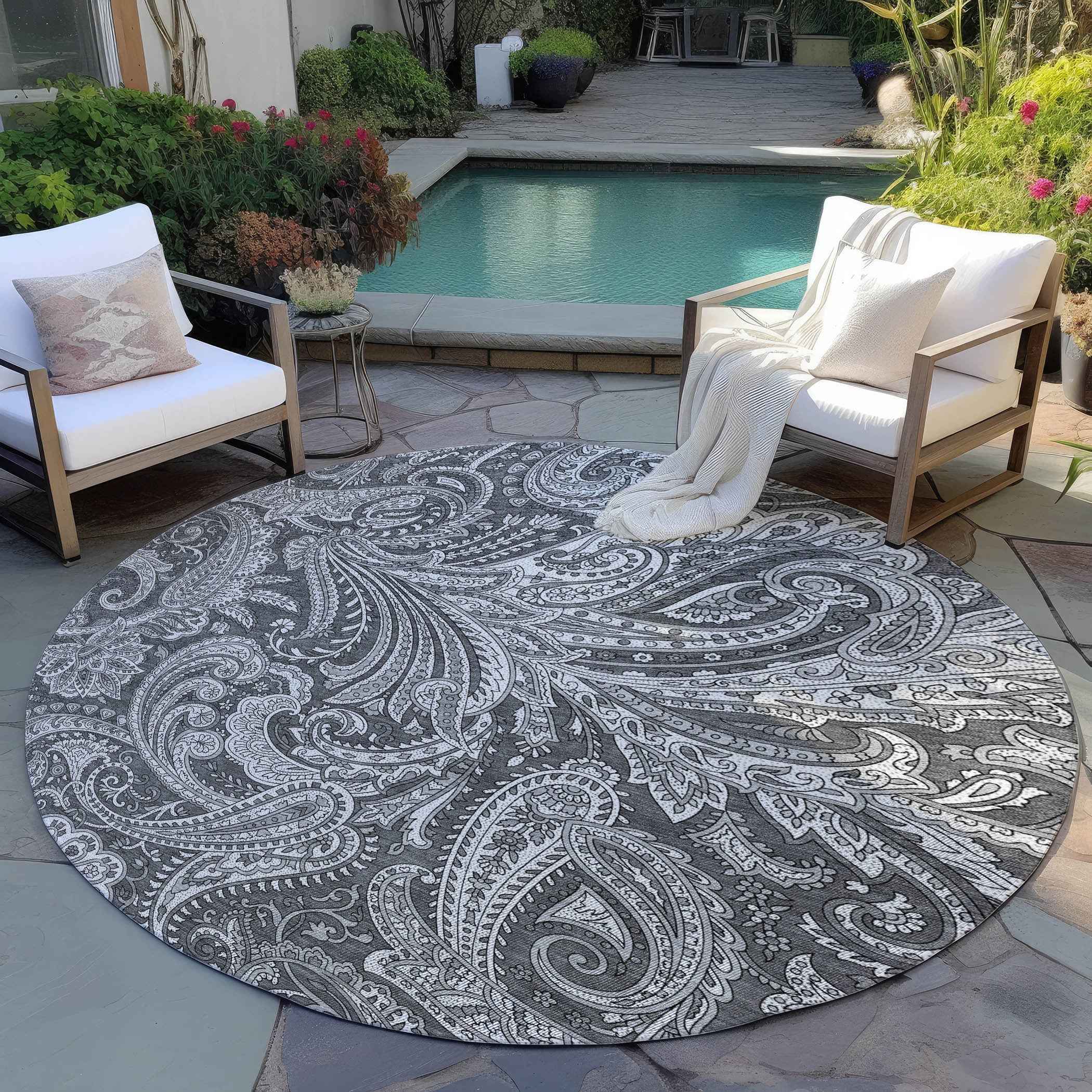 8' Gray Charcoal And Ivory Round Paisley Washable Indoor Outdoor Area Rug