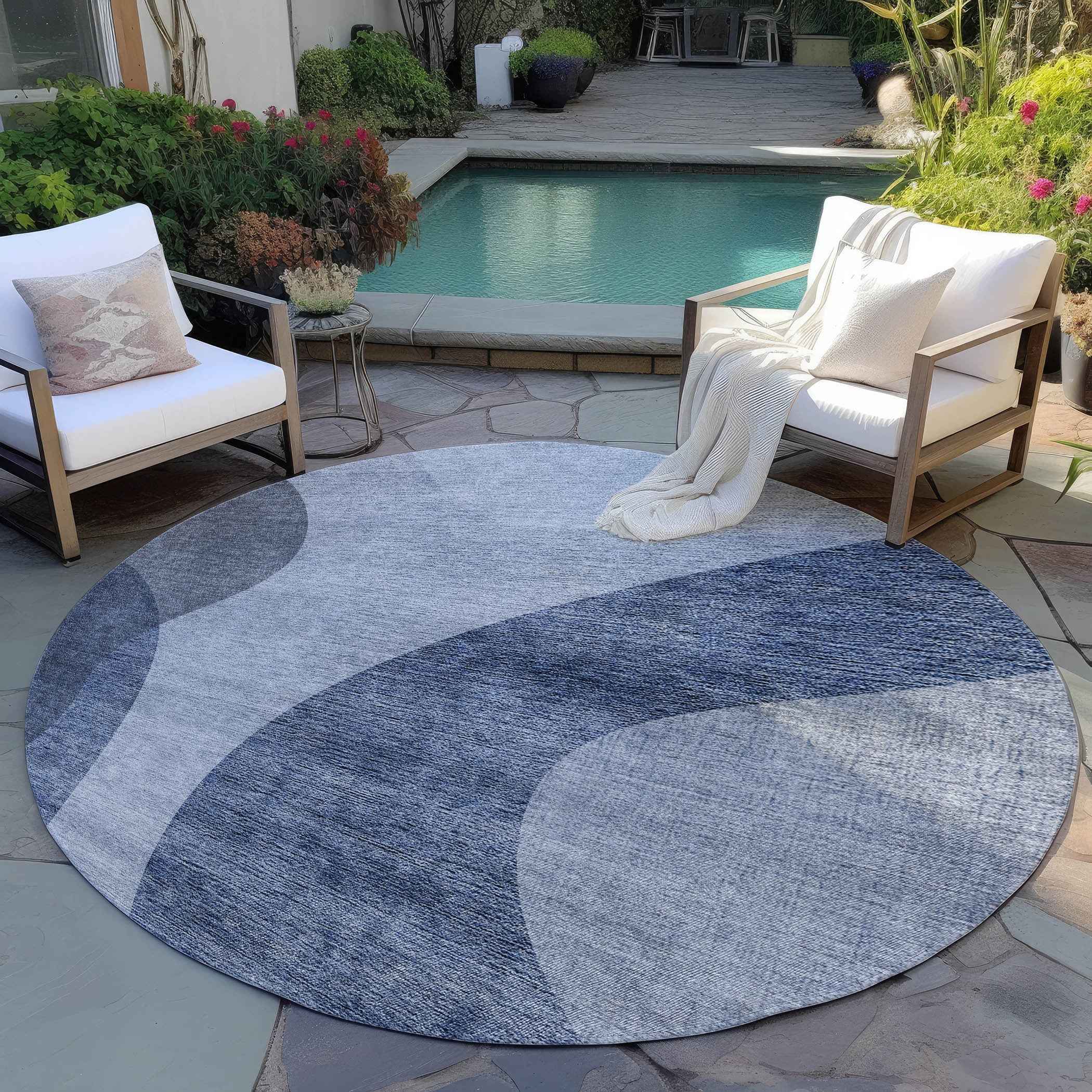 8' Denim Blue And Sky Blue Round Abstract Washable Indoor Outdoor Area Rug