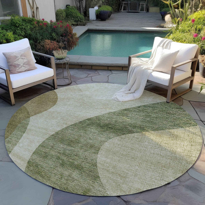 8' Beige And Chocolate Round Abstract Washable Indoor Outdoor Area Rug