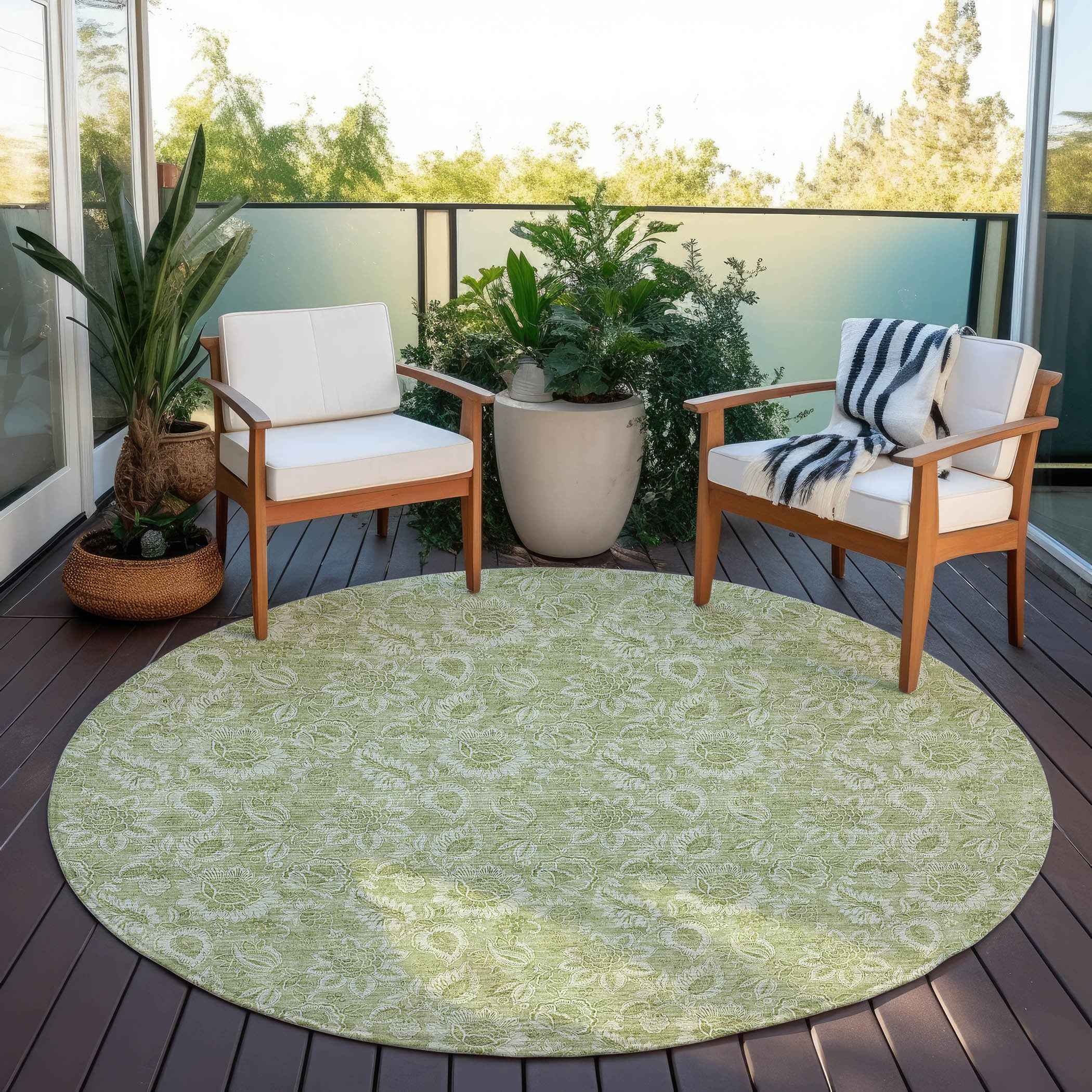 8' Green Blue And Ivory Round Floral Washable Indoor Outdoor Area Rug