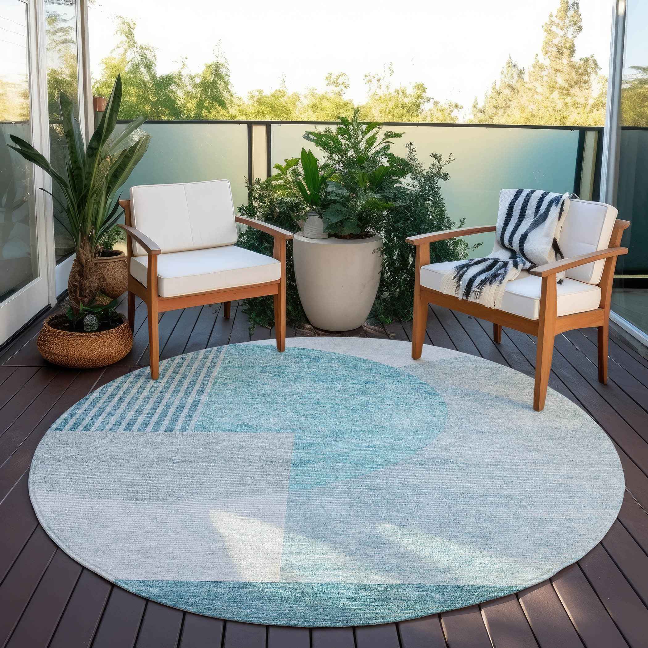 8' Teal Blue And Silver Round Geometric Washable Indoor Outdoor Area Rug