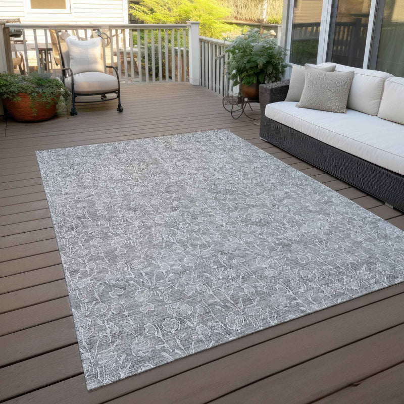 5' X 8' Silver And Ivory Floral Washable Indoor Outdoor Area Rug
