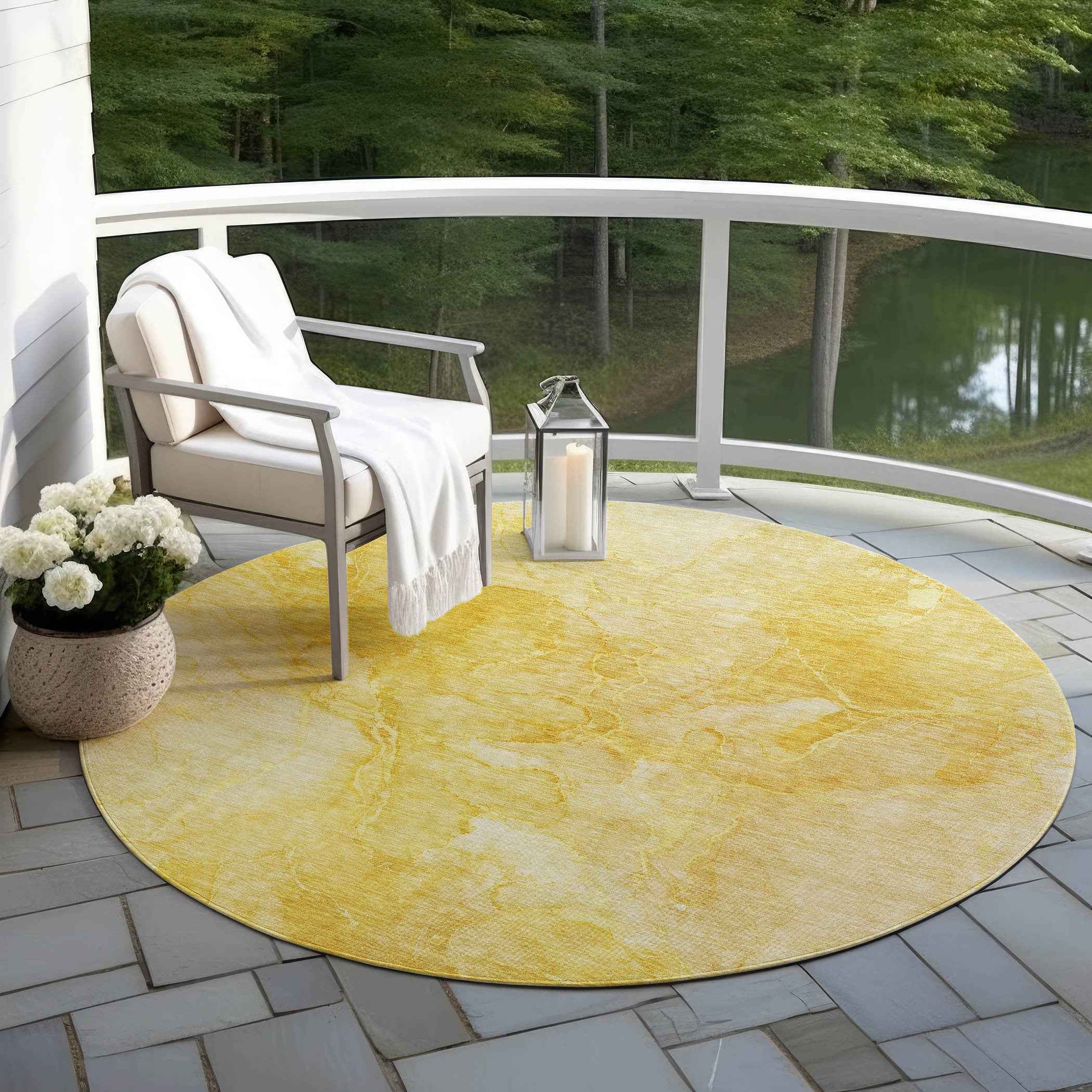 8' Gold And Yellow Round Nautical Washable Indoor Outdoor Area Rug