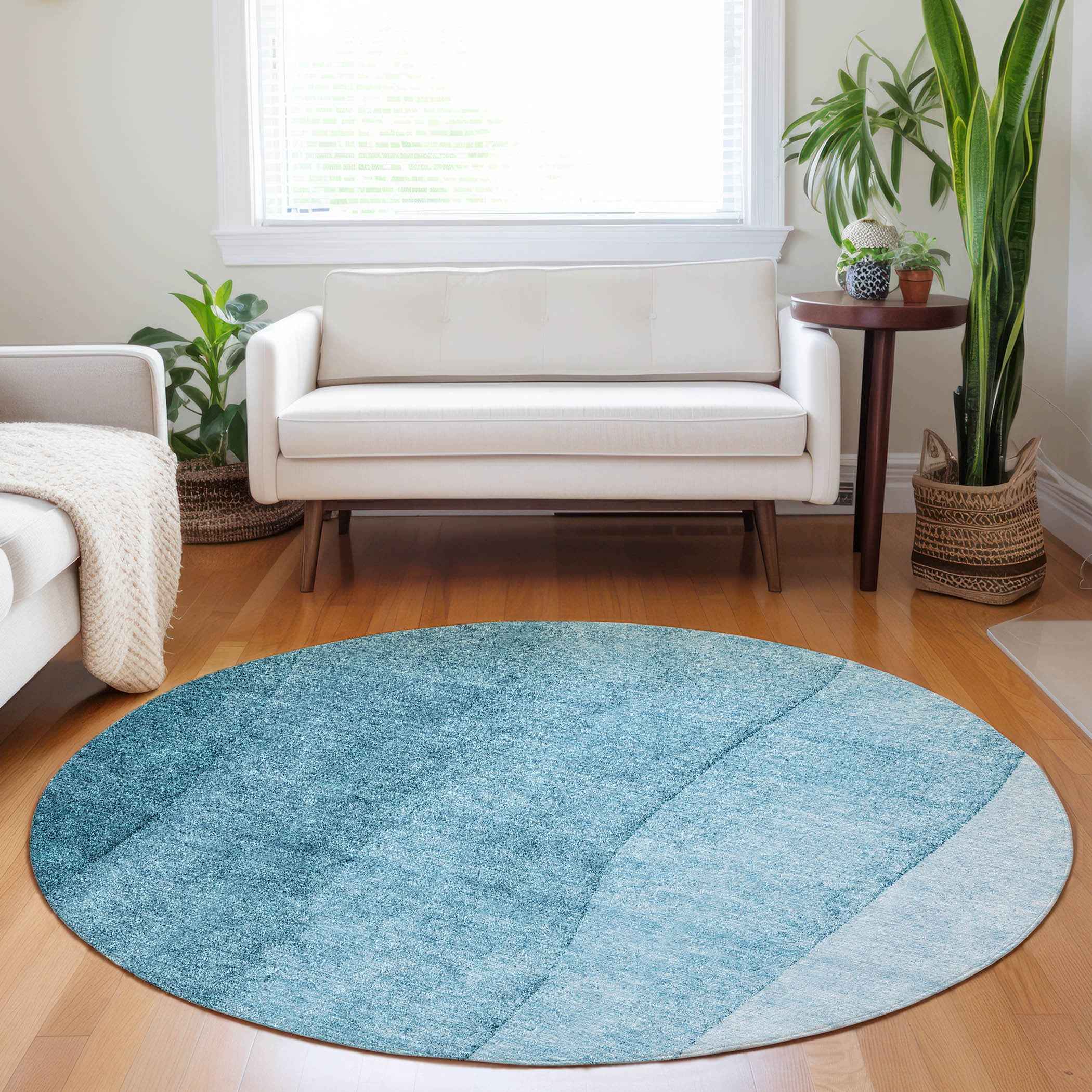 8' Teal Blue Aqua And Blue Round Ombre Washable Indoor Outdoor Area Rug