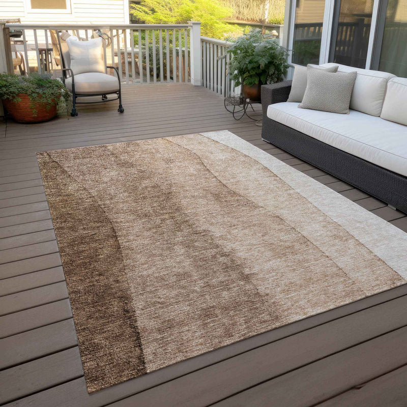 3' X 5' Brown And Beige Ombre Washable Indoor Outdoor Area Rug