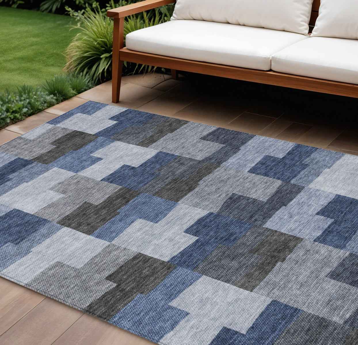 8' X 10' Navy Blue And Sky Blue Geometric Washable Indoor Outdoor Area Rug