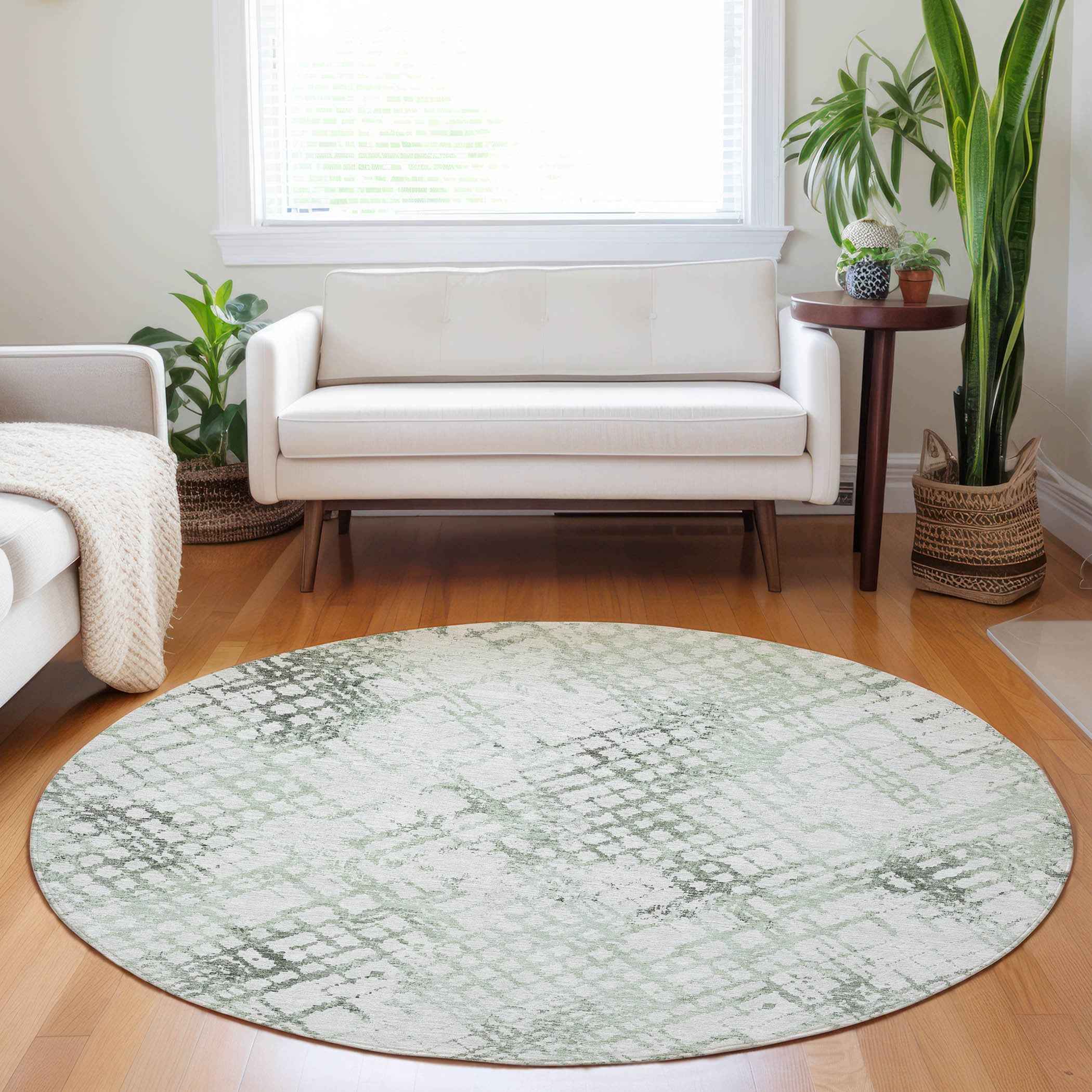 8' Artichoke Green And Ivory Round Geometric Washable Indoor Outdoor Area Rug