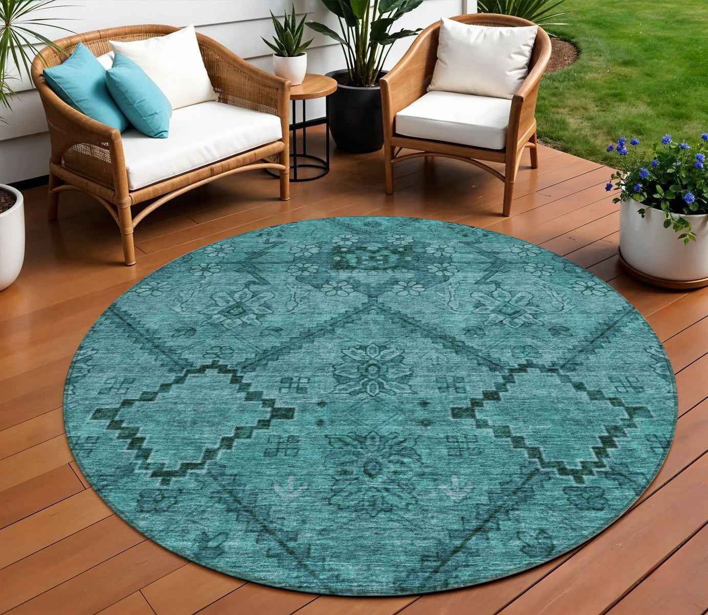 8' Teal Blue And Aqua Round Floral Washable Indoor Outdoor Area Rug