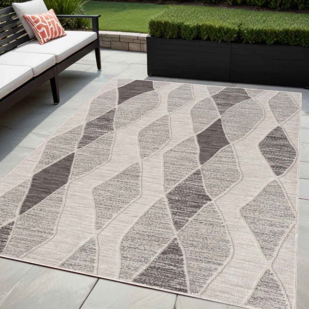 5' X 7' Gray Geometric Indoor Outdoor Area Rug