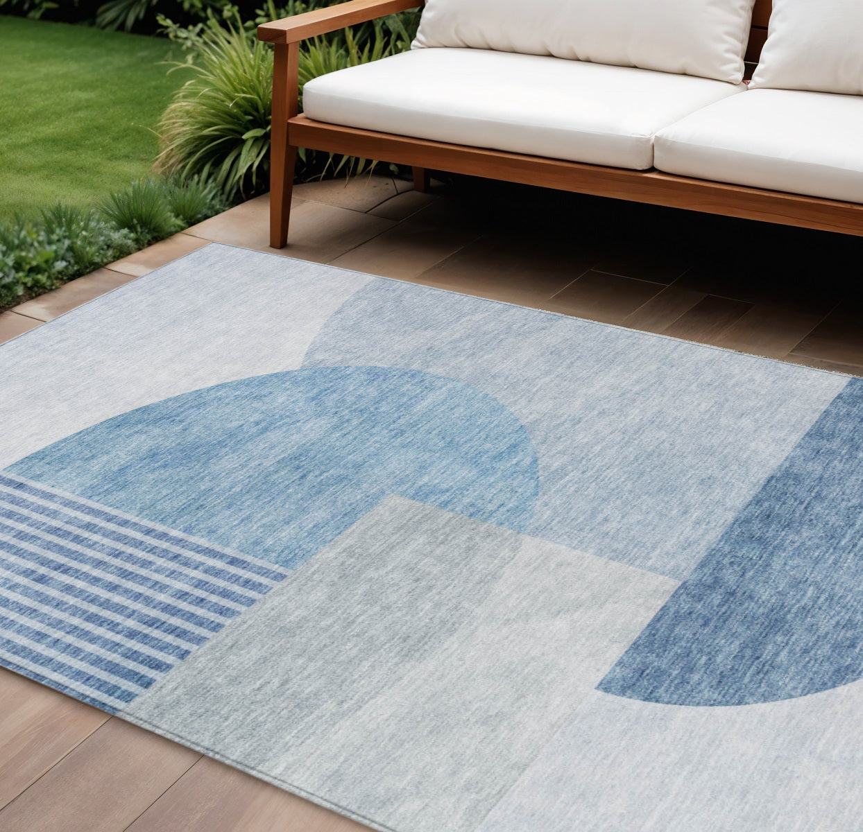 10' X 14' Navy Blue And Sky Blue Geometric Washable Indoor Outdoor Area Rug - Outdoor