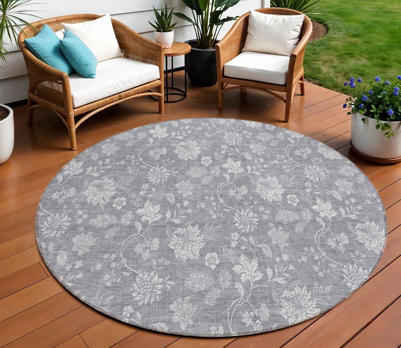 8' Gray Silver And Ivory Round Floral Washable Indoor Outdoor Area Rug