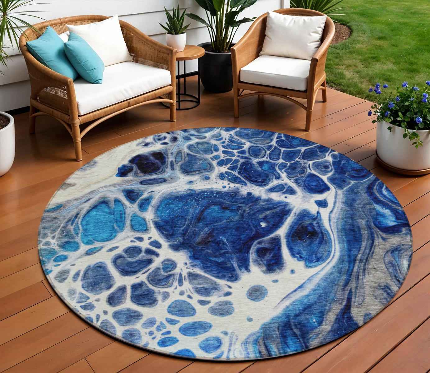 8' Navy Blue And Gray Round Nautical Washable Indoor Outdoor Area Rug