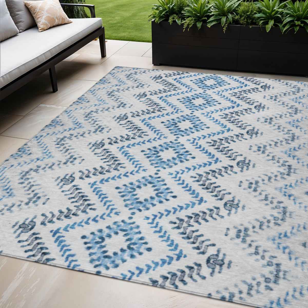 5' X 8' Navy Blue And Denim Blue Geometric Washable Indoor Outdoor Area Rug