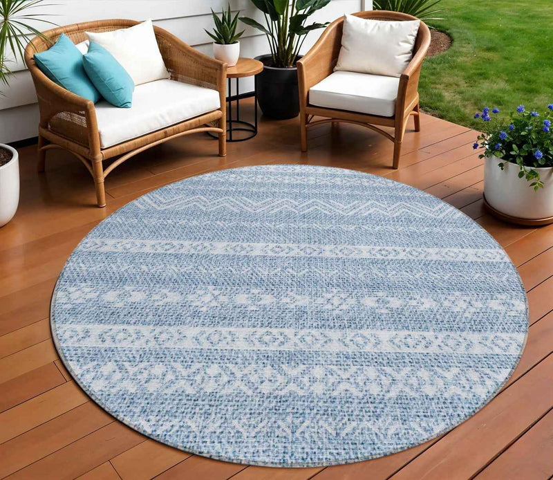 8' Blue And Denim Blue Round Southwestern Washable Indoor Outdoor Area Rug