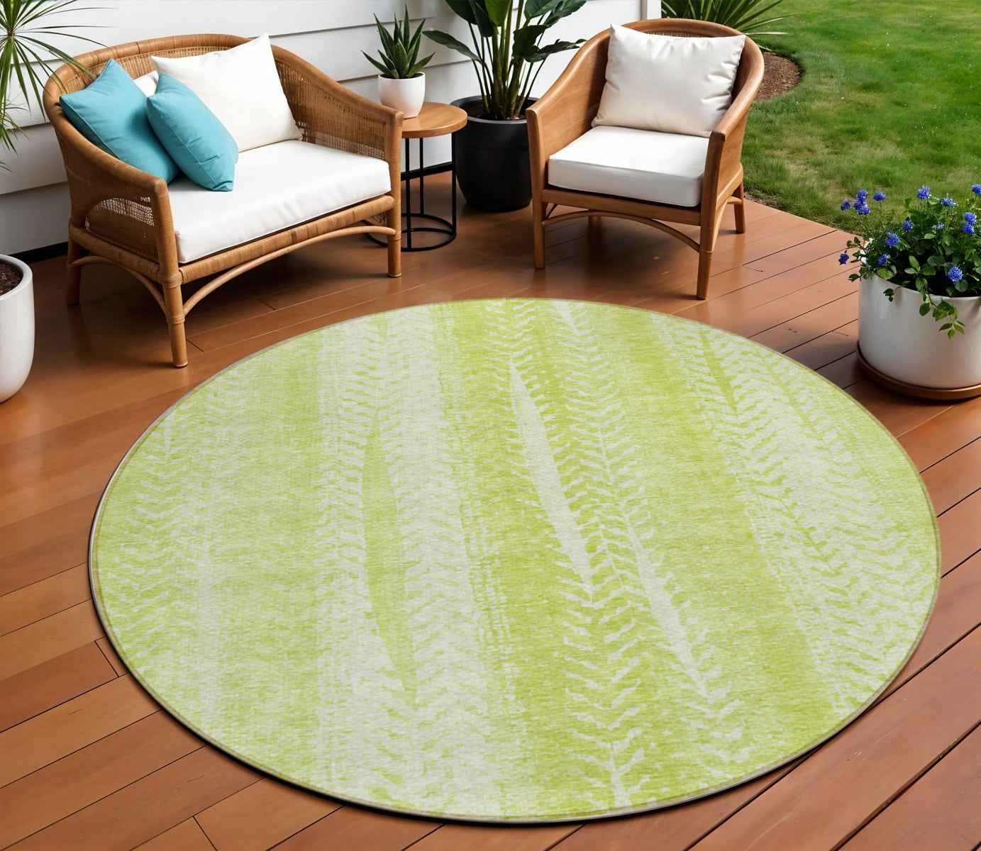 8' Artichoke Green And Ivory Round Botanical Leaves Washable Indoor Outdoor Area Rug