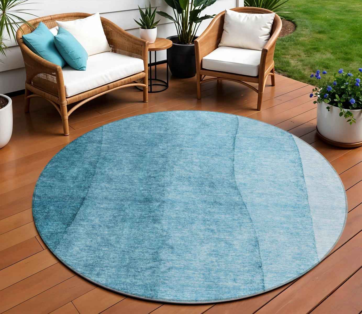 8' Teal Blue Aqua And Blue Round Ombre Washable Indoor Outdoor Area Rug