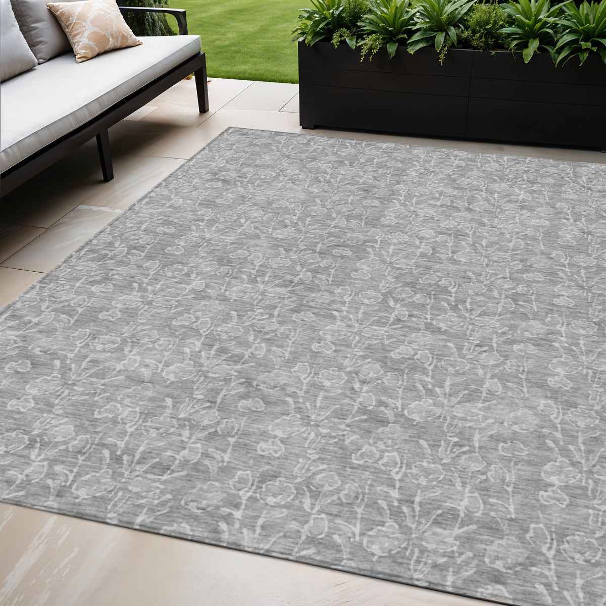 5' X 8' Silver And Ivory Floral Washable Indoor Outdoor Area Rug