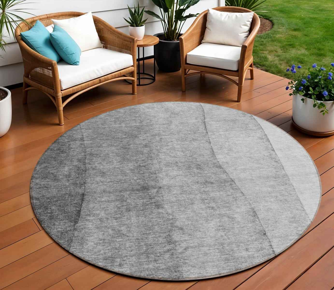 8' Gray Silver And Charcoal Round Ombre Washable Indoor Outdoor Area Rug