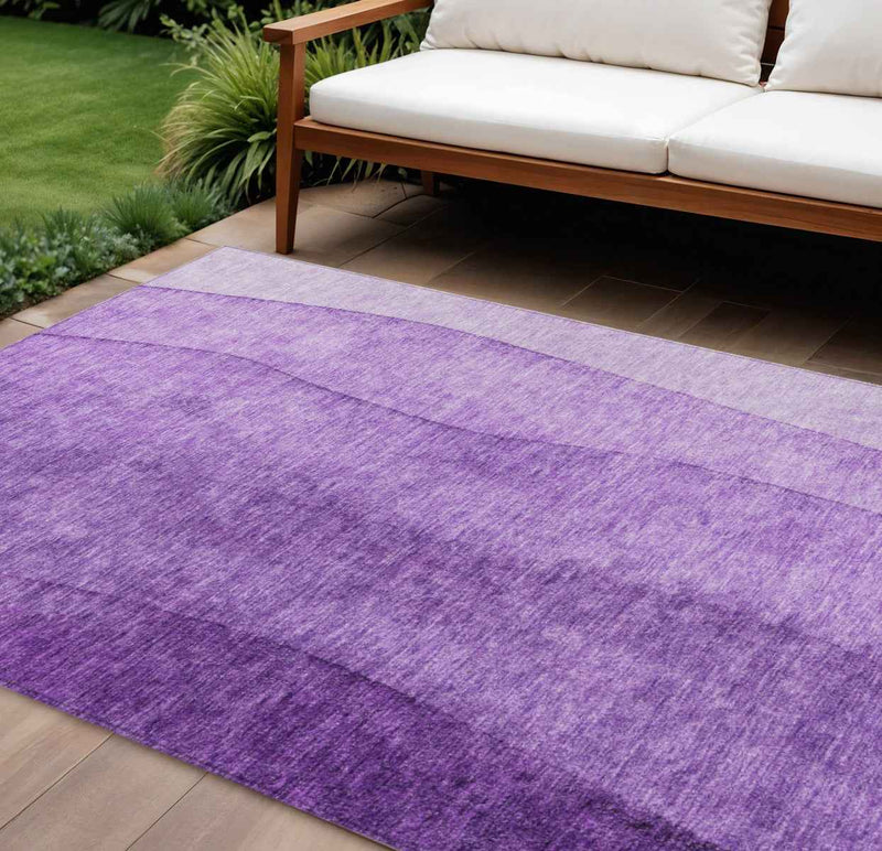 8' X 10' Purple And Lavender Ombre Washable Indoor Outdoor Area Rug