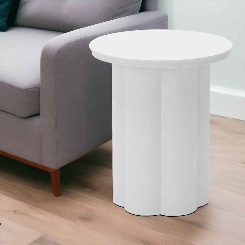 19" White Aluminum Round Pedestal End Table