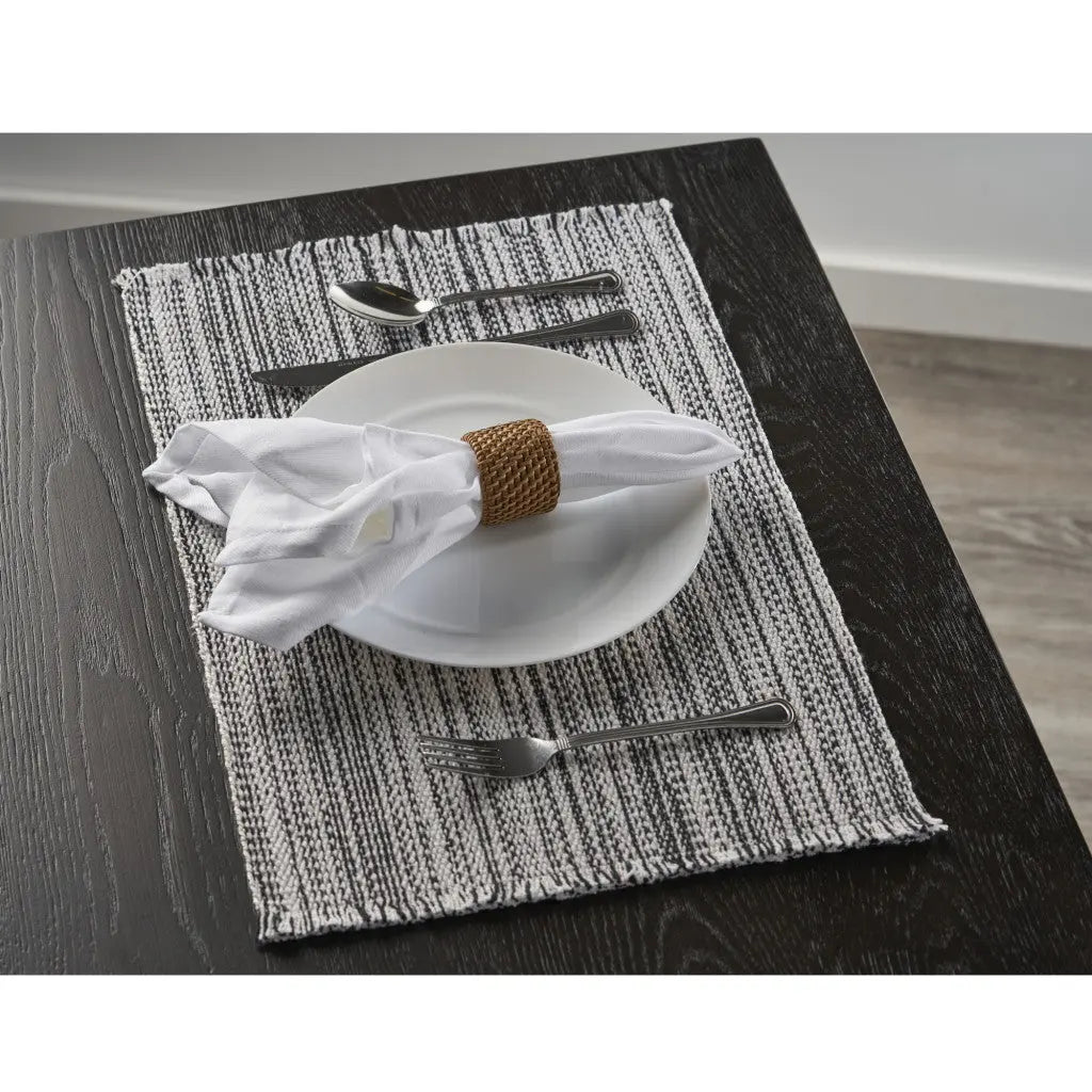 19" Set of Four Black And White Striped Cotton Placemats Homeroots Kitchen & Dining