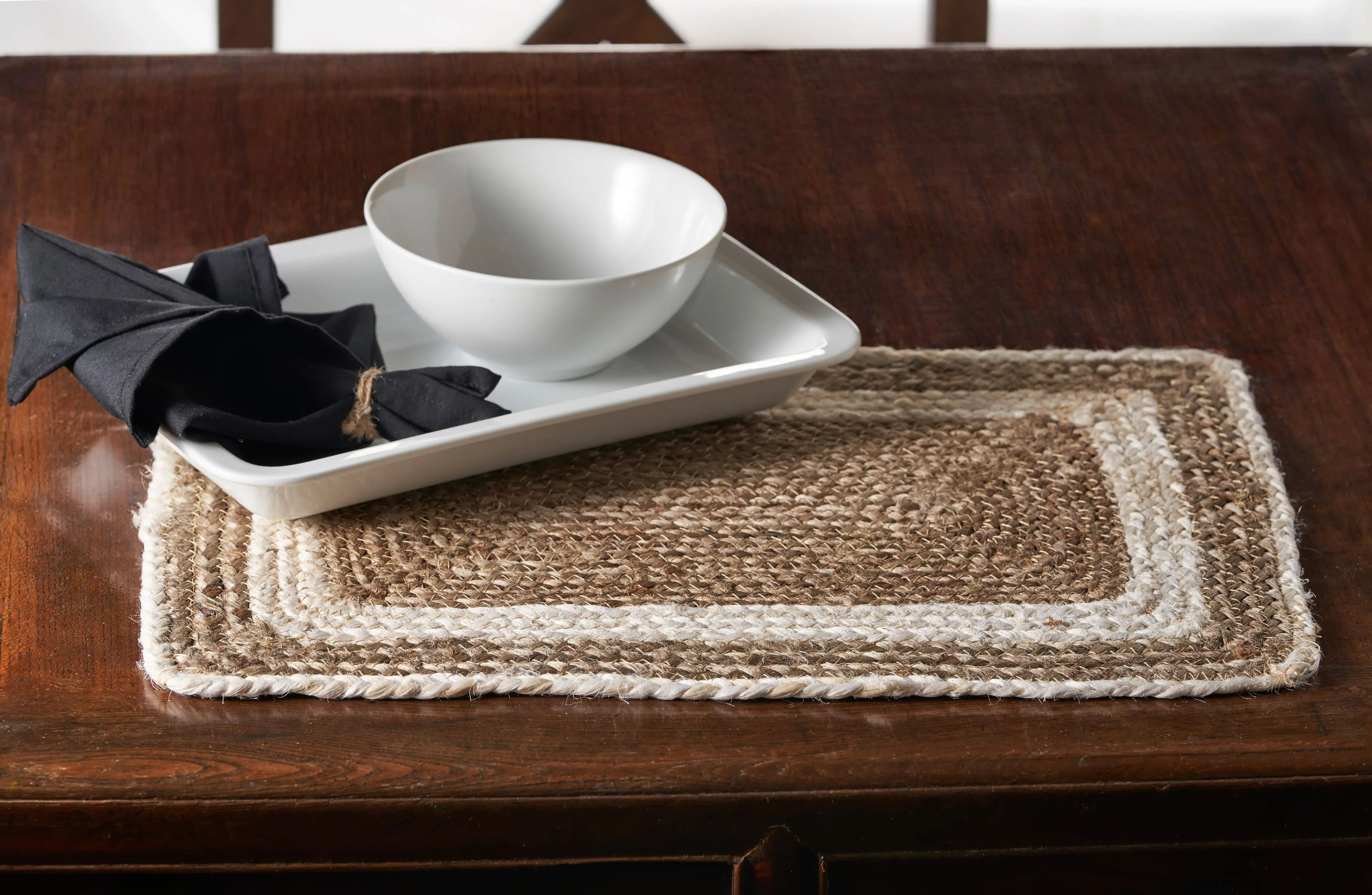 19" Set of Four Natural And Ivory Geometric Braided Jute Placemats Homeroots Kitchen & Dining