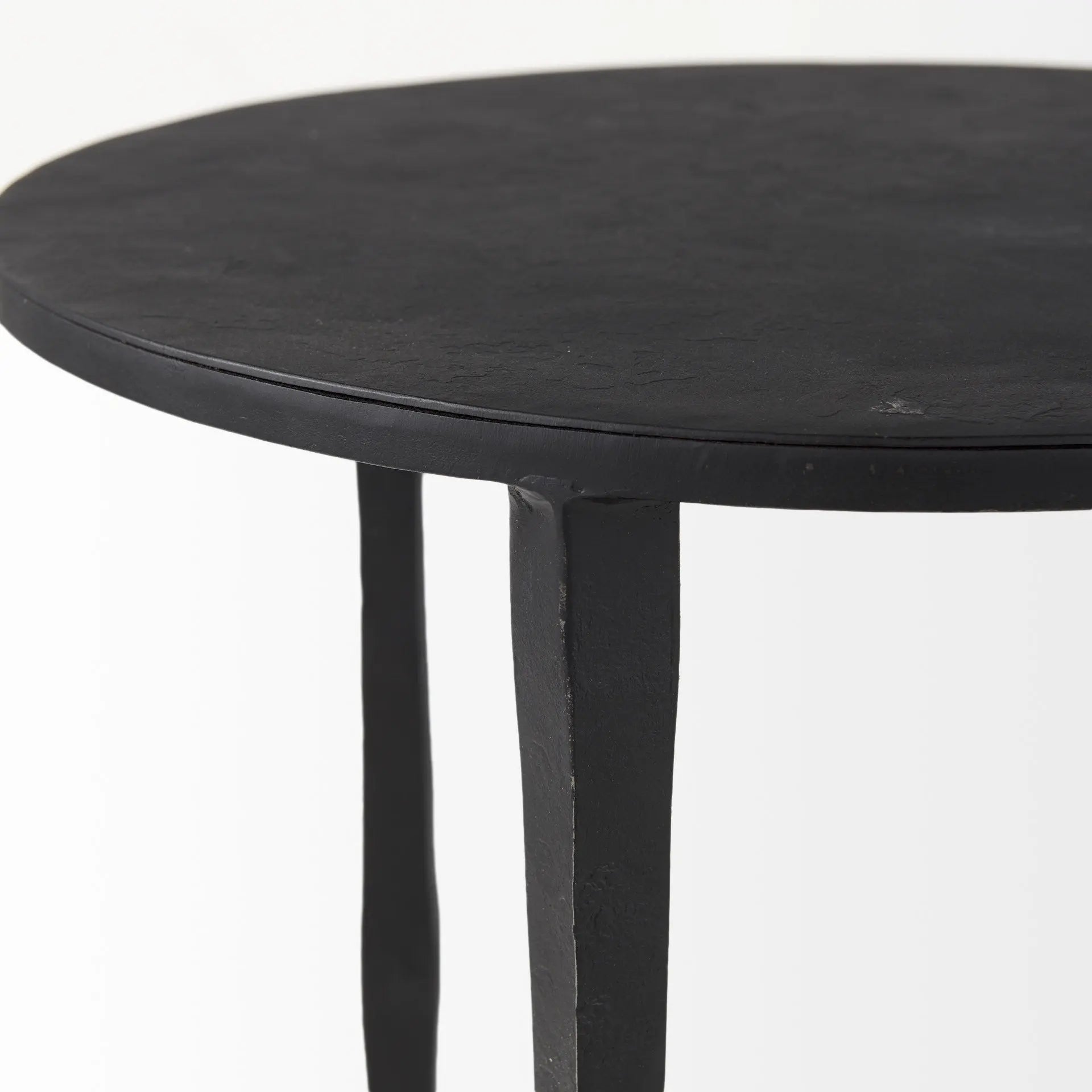 20" Black Iron Round End Table Homeroots Living Room