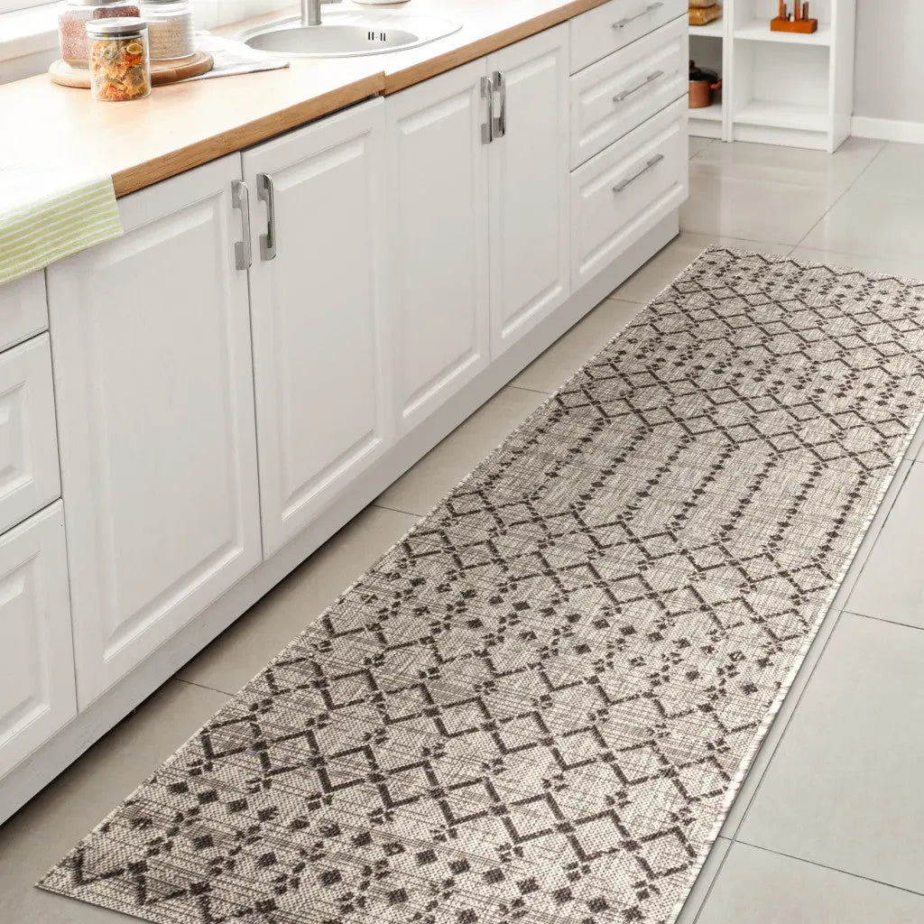 20' Light Gray And Black Trellis Indoor Outdoor Runner Rug - GreatEagleInc