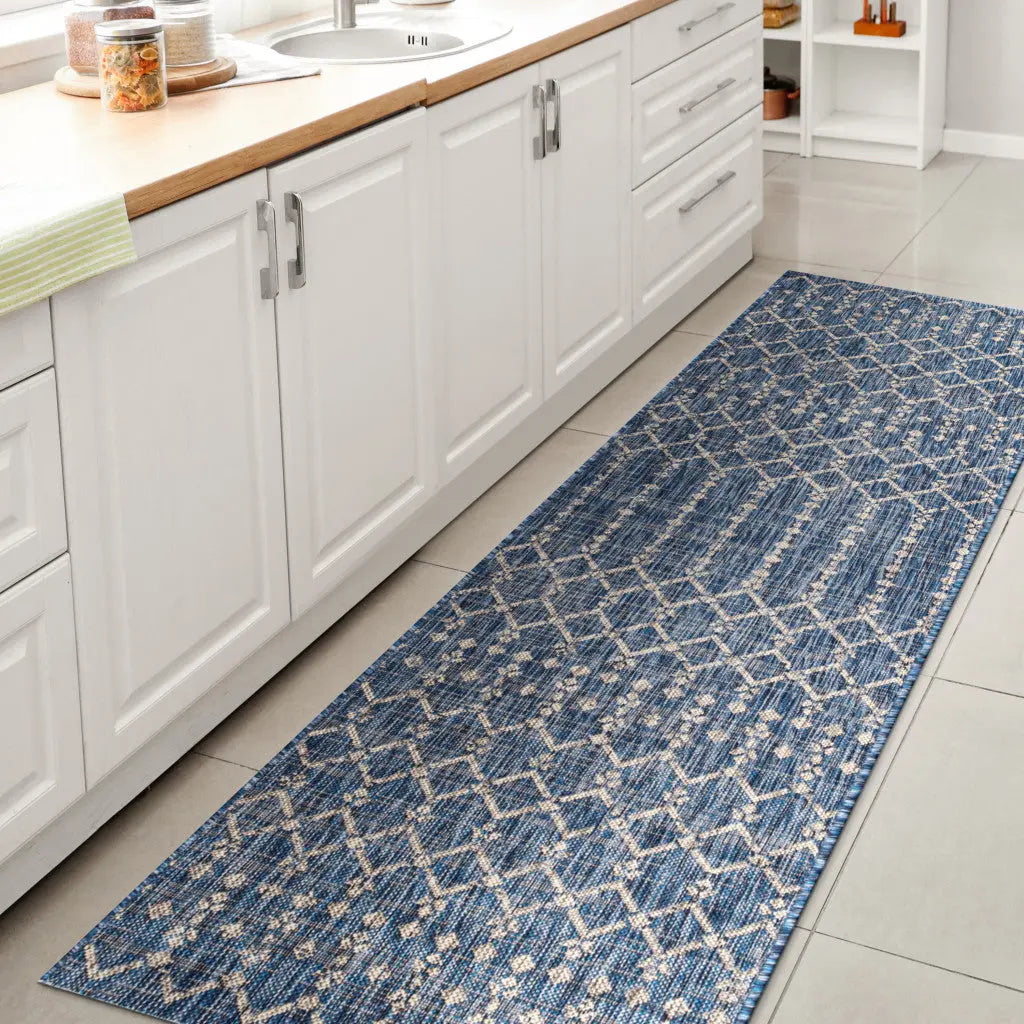 20' Navy Blue And Light Gray Trellis Indoor Outdoor Runner Rug Homeroots Outdoor